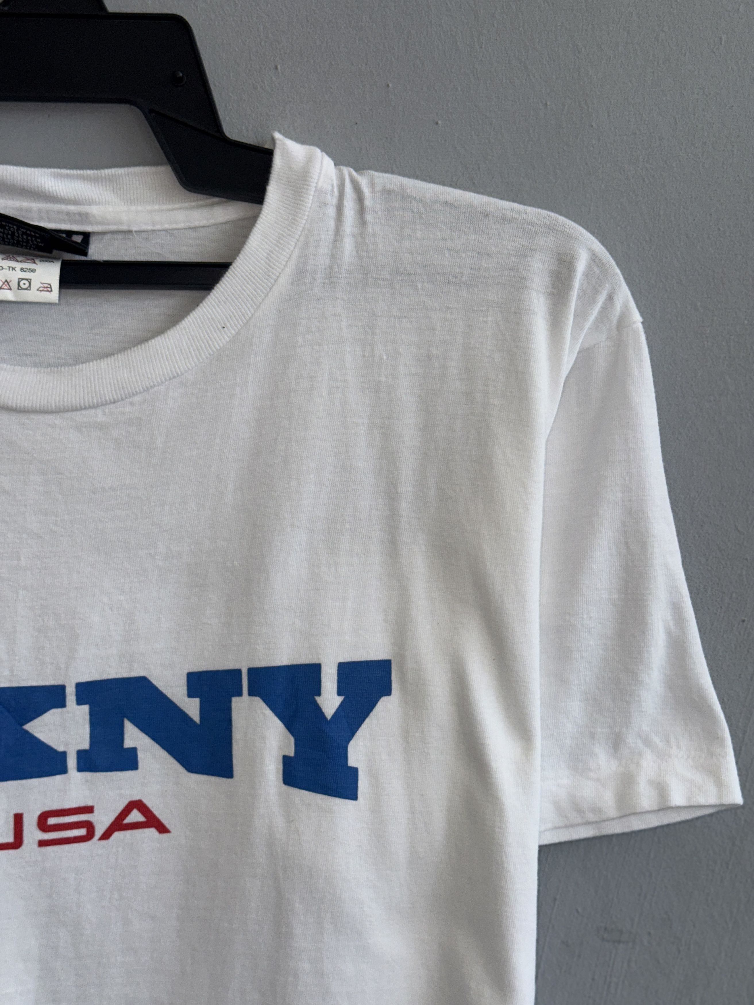 DKNY DKNY Vintage T-Shirt Size US M / EU 48-50 / 2 - 3 Thumbnail