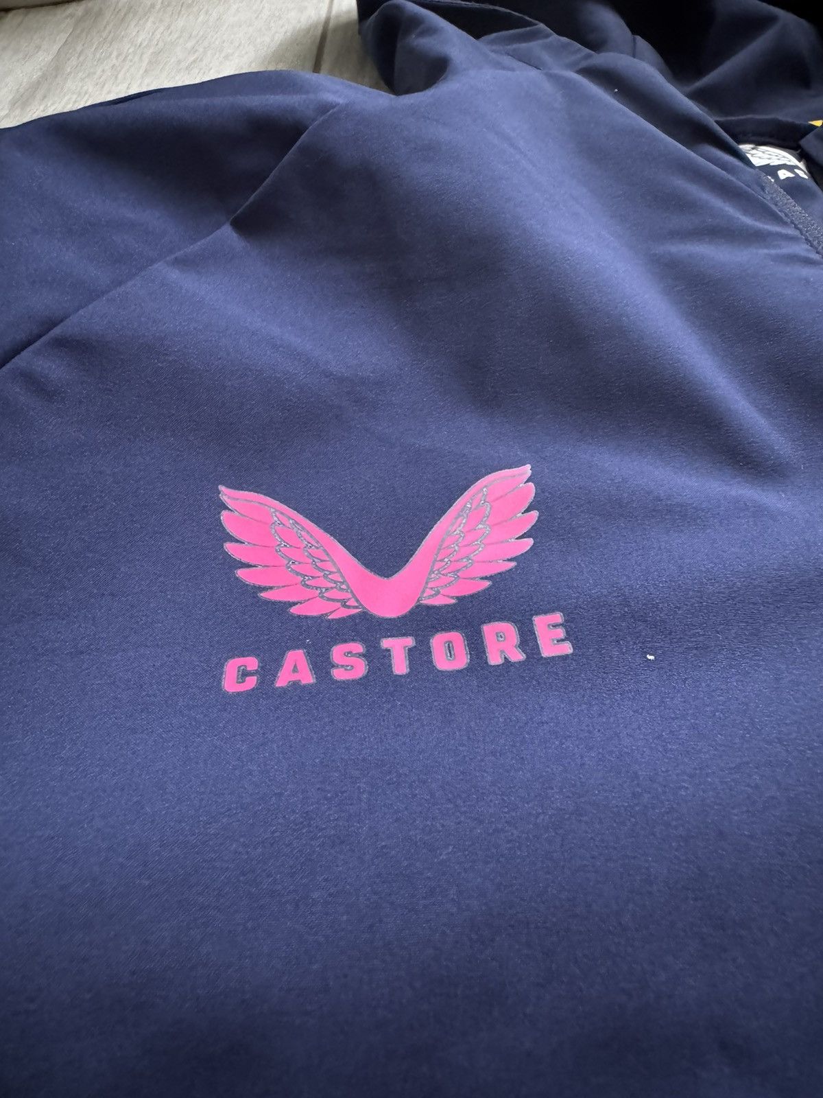 Castore Wolverhampton Wanderers castore jacket soccer jersey Size US S / EU 44-46 / 1 - 2 Thumbnail