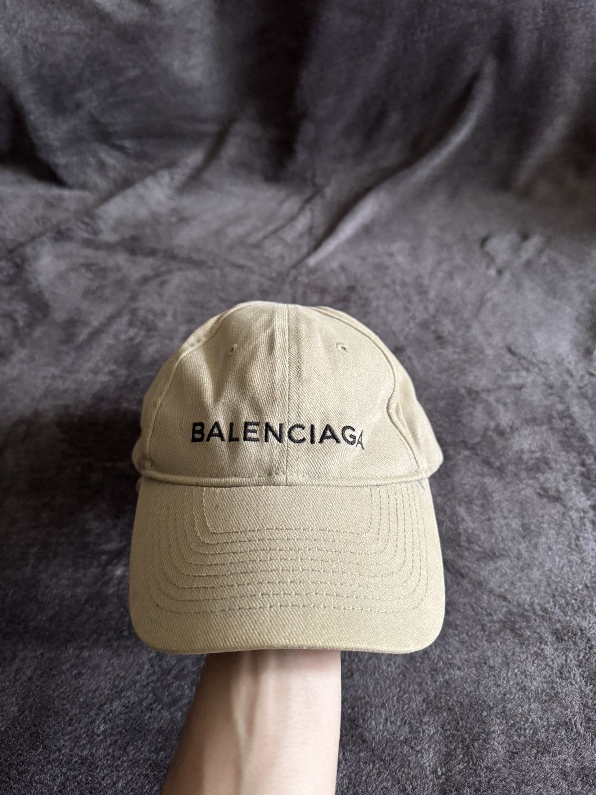 Rare ballenciaga beige cap logo