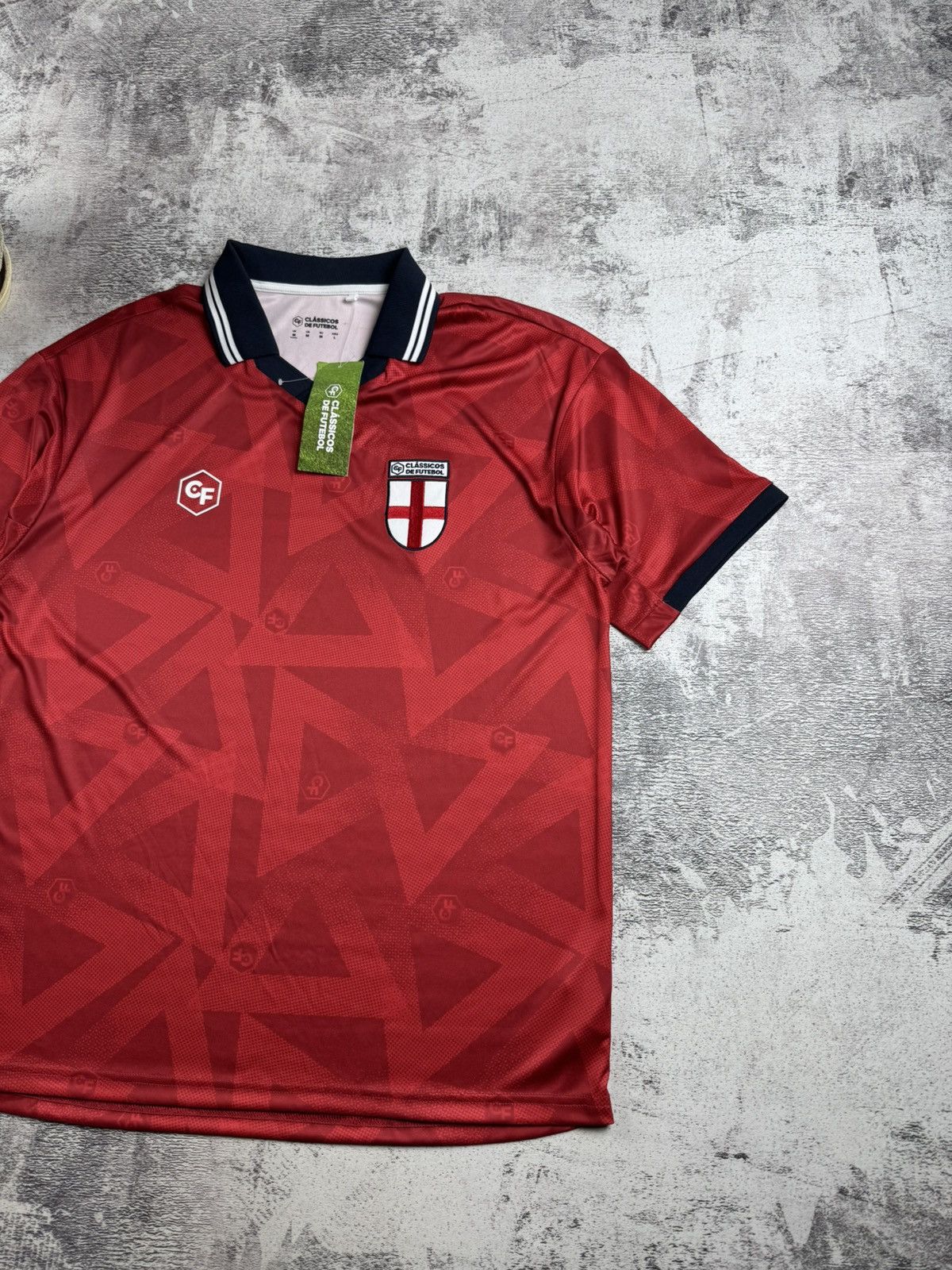Vintage England Retro Classicos De Futebol NEW Men Vintage Soccer Football Shirt Jersey Size US M / EU 48-50 / 2 - 3 Thumbnail