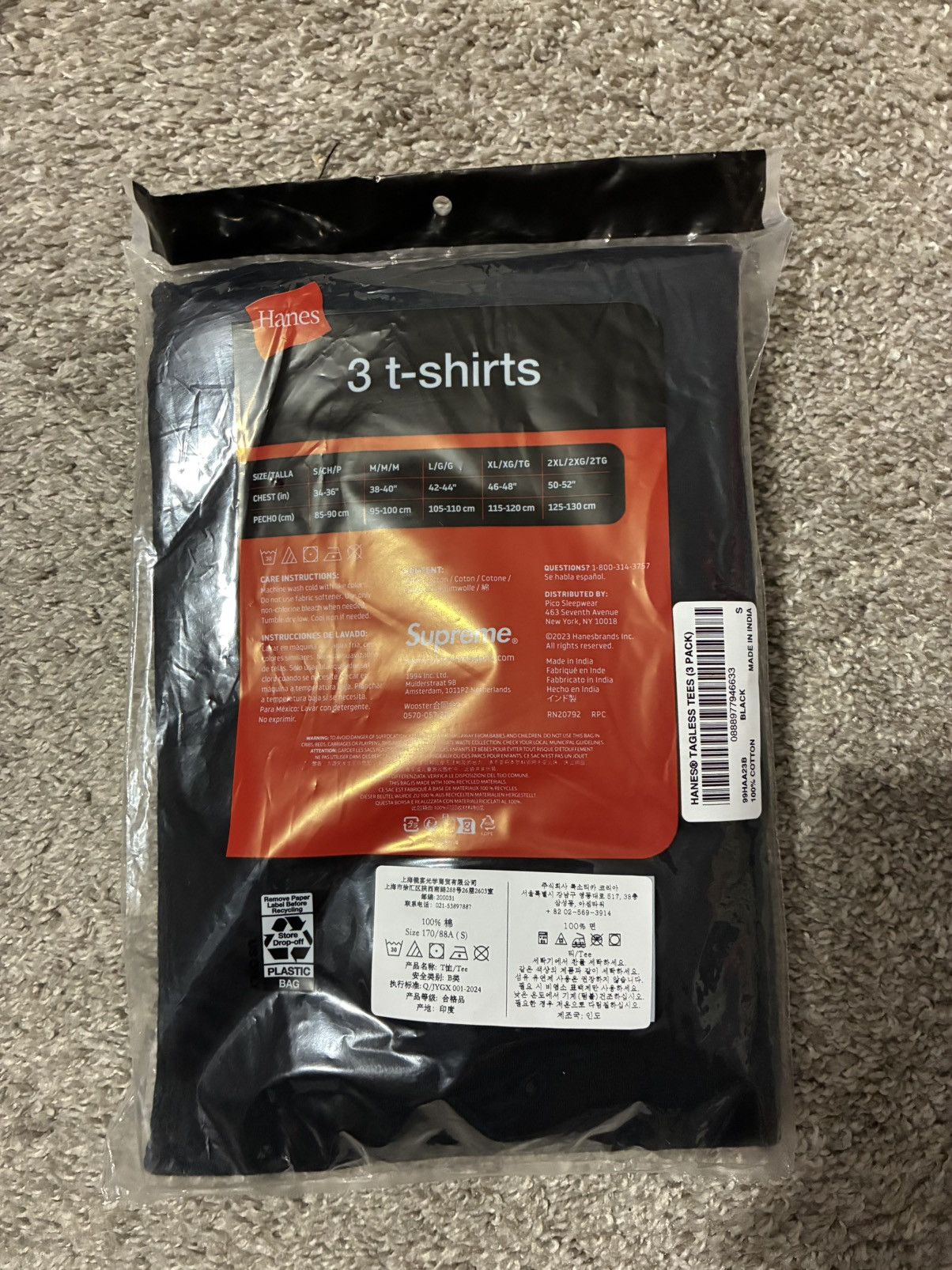Hanes × Supreme Supreme x Hanes Tagless Tee Black (3 Pack) Size US S / EU 44-46 / 1 - 4 Thumbnail