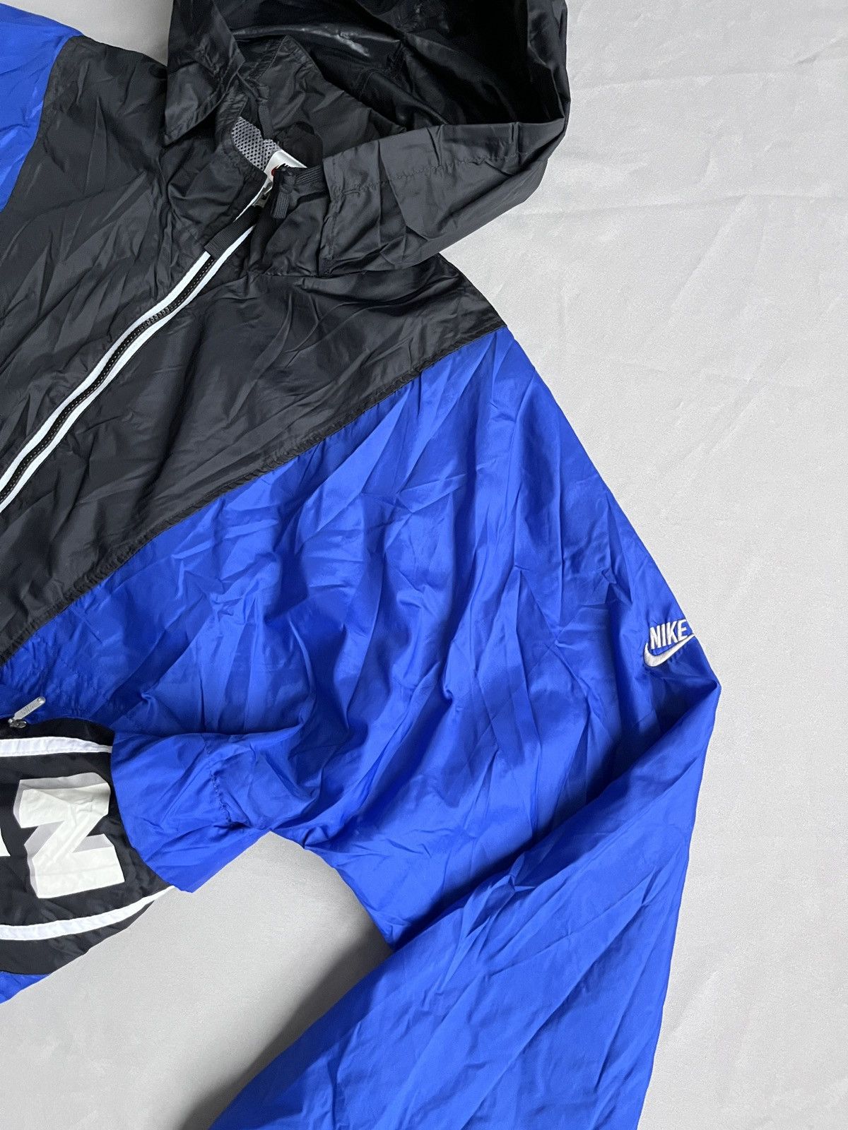 Nike Nike 90's Vintage Blue Light Windbreaker Big Logo Jacket Size US XL / EU 56 / 4 - 8 Thumbnail