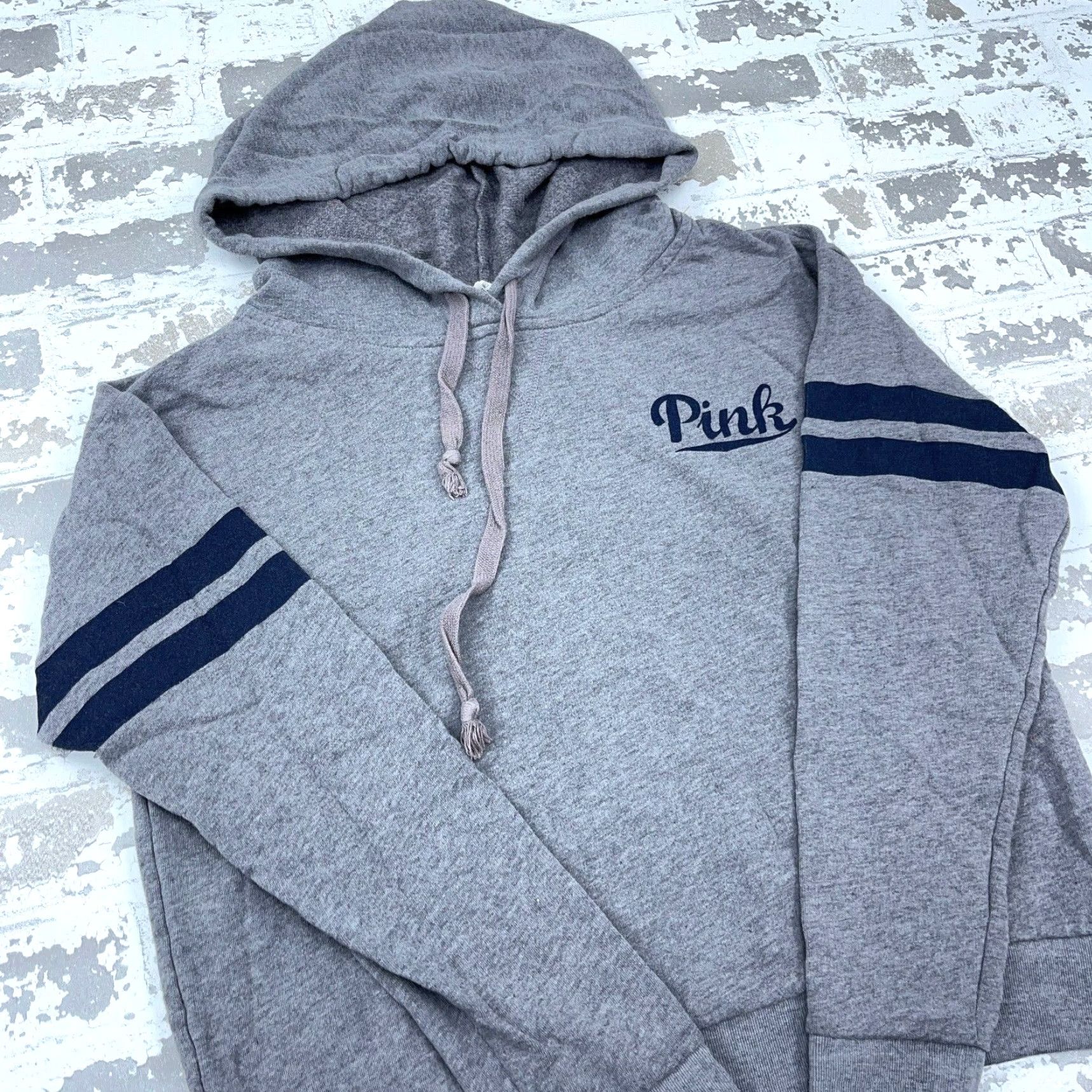 Victoria's Secret VINTAGE Victoria's Secret Hoodie Shirt Women Small Gray Sweatshirt Sweater Stripes Heather Thin Size S / US 4 / IT 40 - 2 Thumbnail