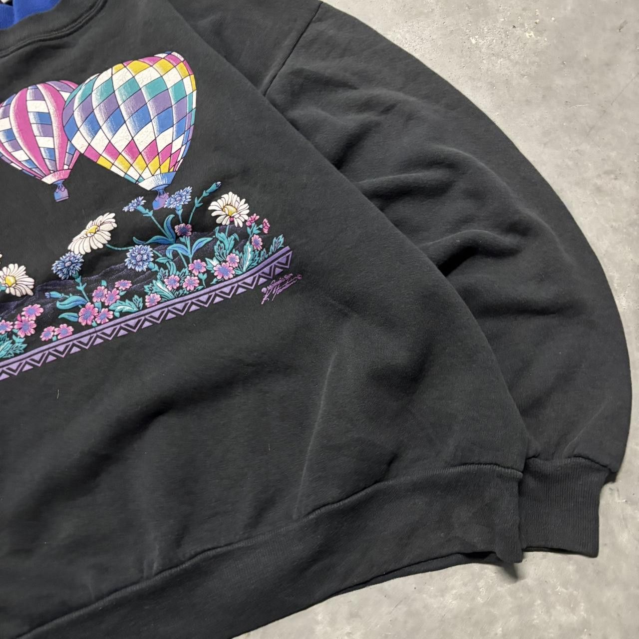 Japanese Brand × Vintage Crazy Vintage 90s Flower Garden Made In USA Black Graphic Crewneck! Size US M / EU 48-50 / 2 - 4 Thumbnail