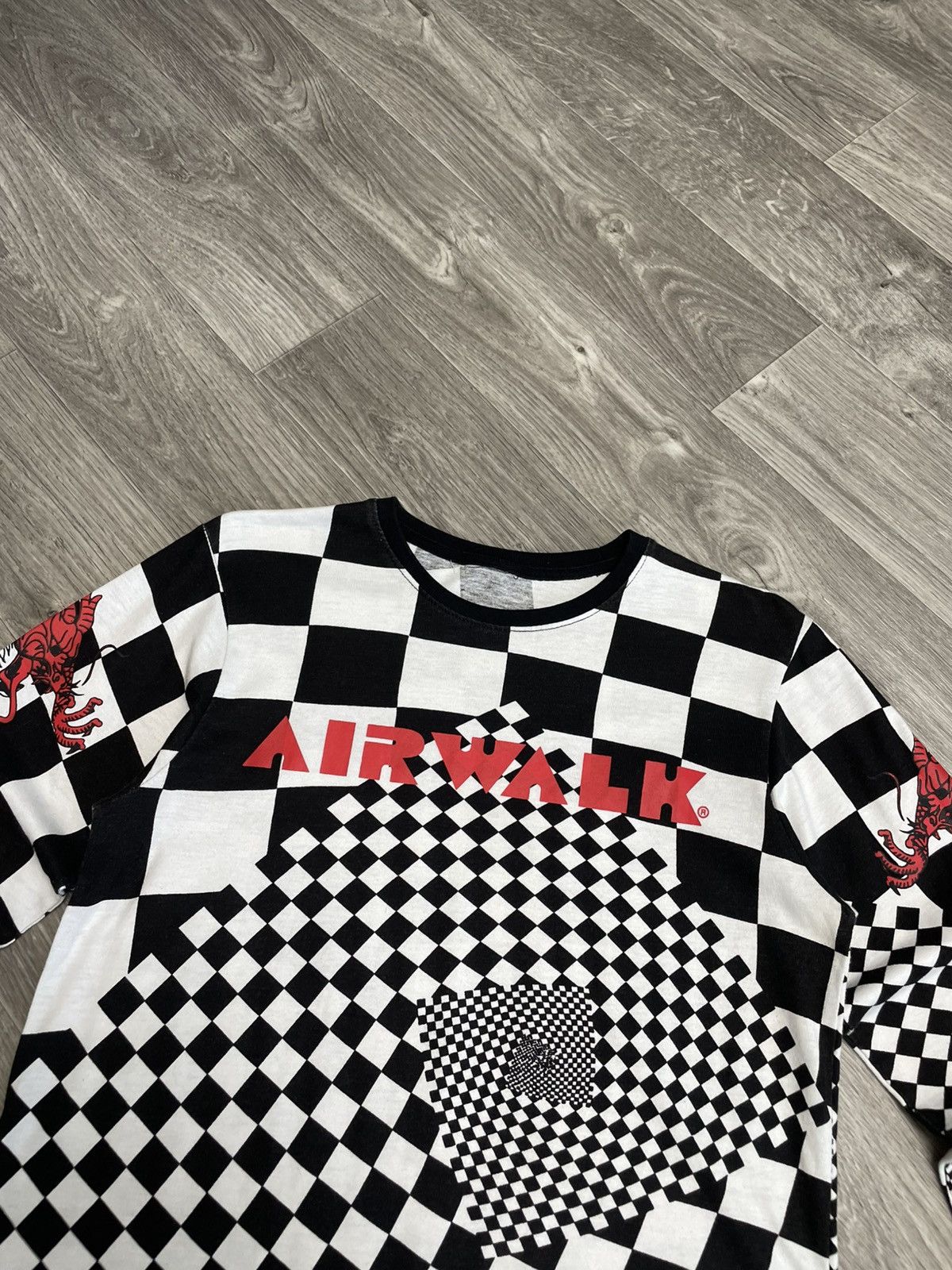 Airwalk Airwalk Long Sleeve Graphic Shirt Checkerboard Dragon Print Size US M / EU 48-50 / 2 - 2 Thumbnail