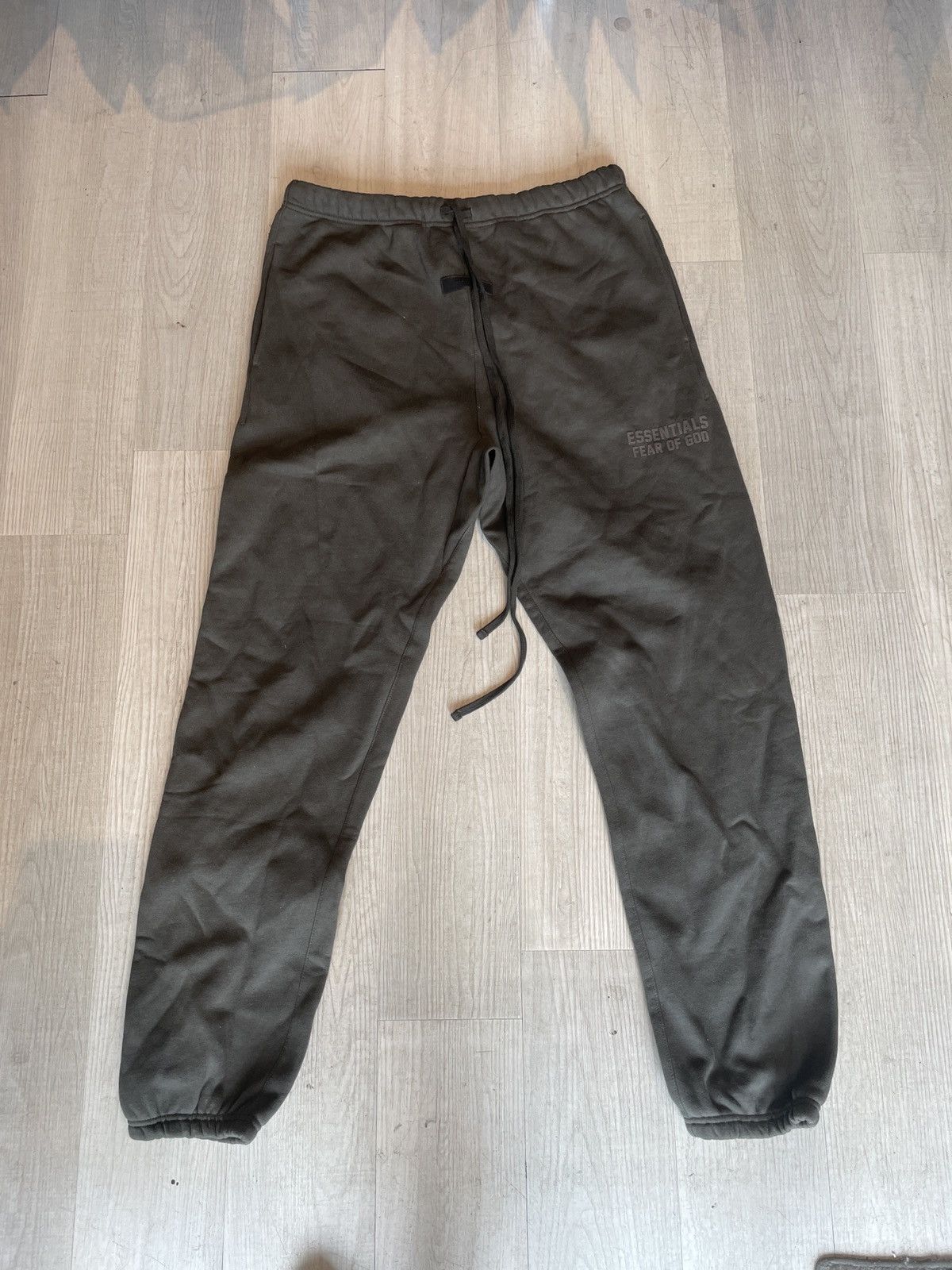 Essentials × Fear of God Fear of God Essentials Off Black Pants L Size US 34 / EU 50 - 1 Thumbnail