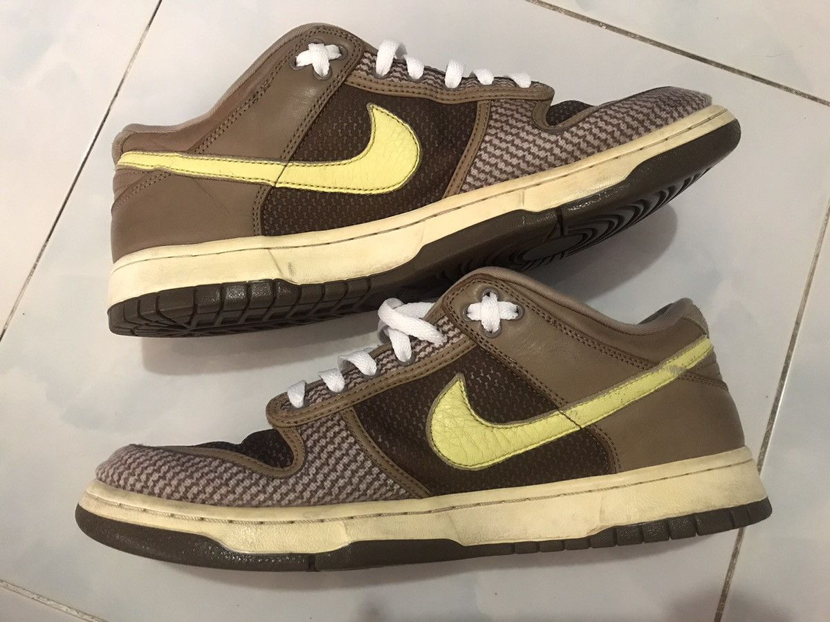 Nike Nike Dunk Low x Undefeated ‘Canteen’ Size US 9.5 / EU 42-43 - 3 Thumbnail