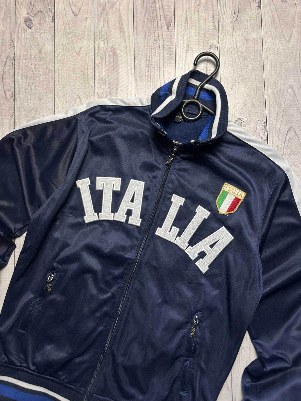 Vintage Vintage Italia track jacket big logo Italy size S/M Size US M / EU 48-50 / 2 - 2 Thumbnail