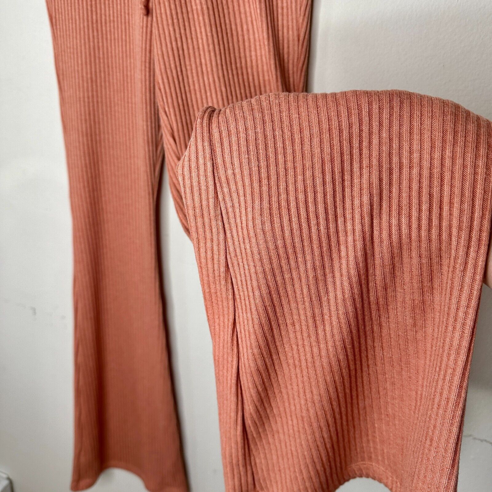 Topshop NWT Topshop Peach Ribbed Flare Leg Lace-Up Tie Legging Pant Size 28" / US 6 / IT 42 - 5 Thumbnail