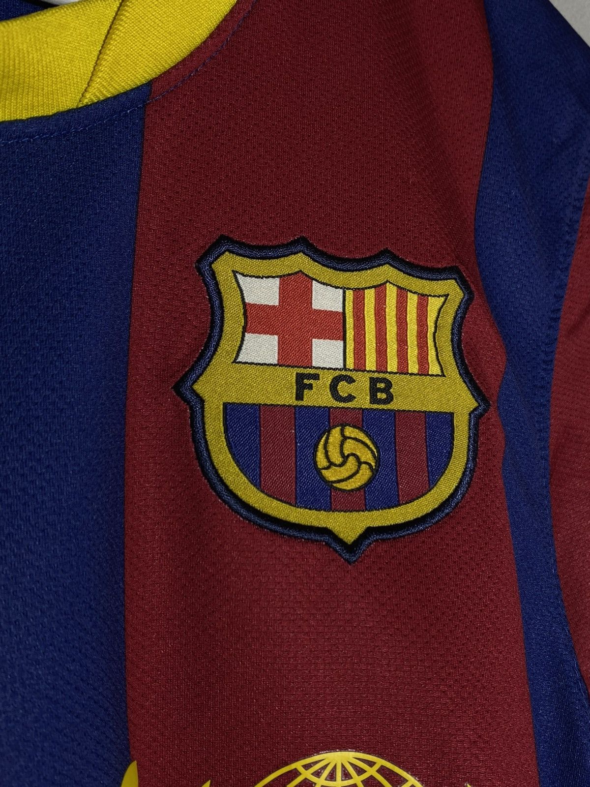 Nike Nike FC Barcelona 2010/11 Home Football Shirt Messi Era Size US S / EU 44-46 / 1 - 5 Thumbnail