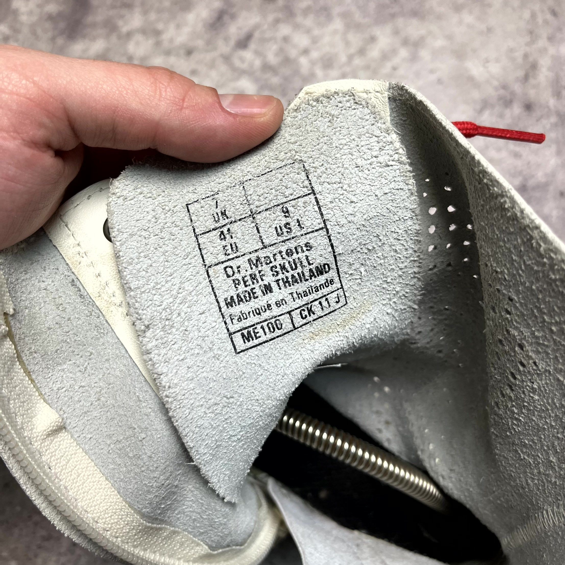 Dr. Martens Dr Martens Perf Skull Punk Leather White Boots Size EU 41 Size US 11 / IT 41 - 10 Thumbnail