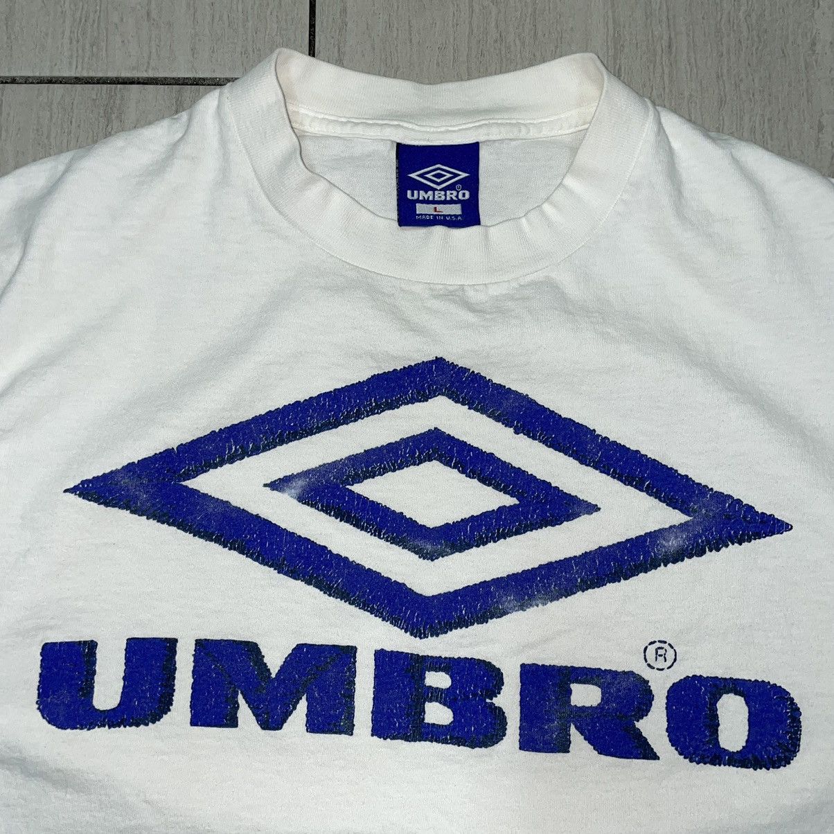 Umbro Umbro Vintage T-shirt Single Stitch Size US L / EU 52-54 / 3 - 2 Thumbnail