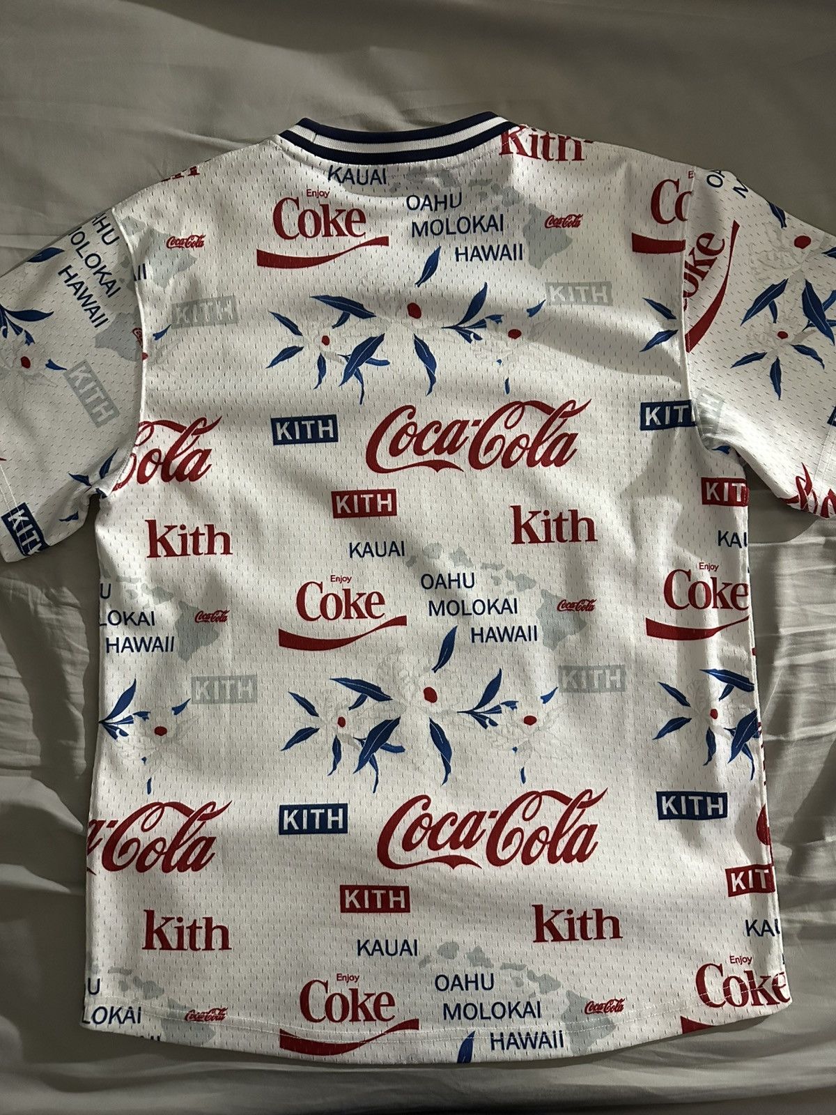 Kith Kith x Coca Cola x Mitchell & ness Jersey Size US M / EU 48-50 / 2 - 3 Thumbnail