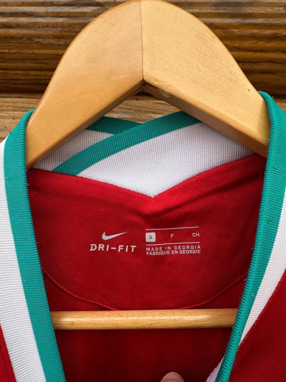Nike Nike Liverpool Jersey Home Y2K Size US S / EU 44-46 / 1 - 6 Thumbnail