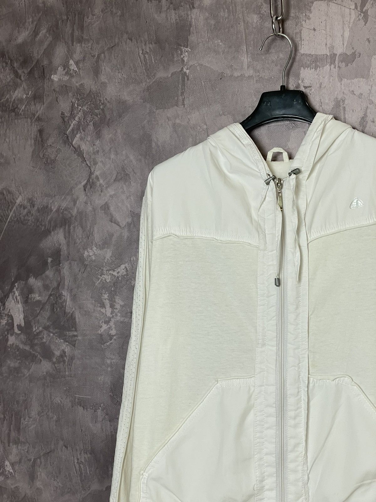 Nike × Nike ACG × Vintage Vintage Y2K Nike ACG hoodie zipper white outdoor Size M / US 6-8 / IT 42-44 - 6 Thumbnail
