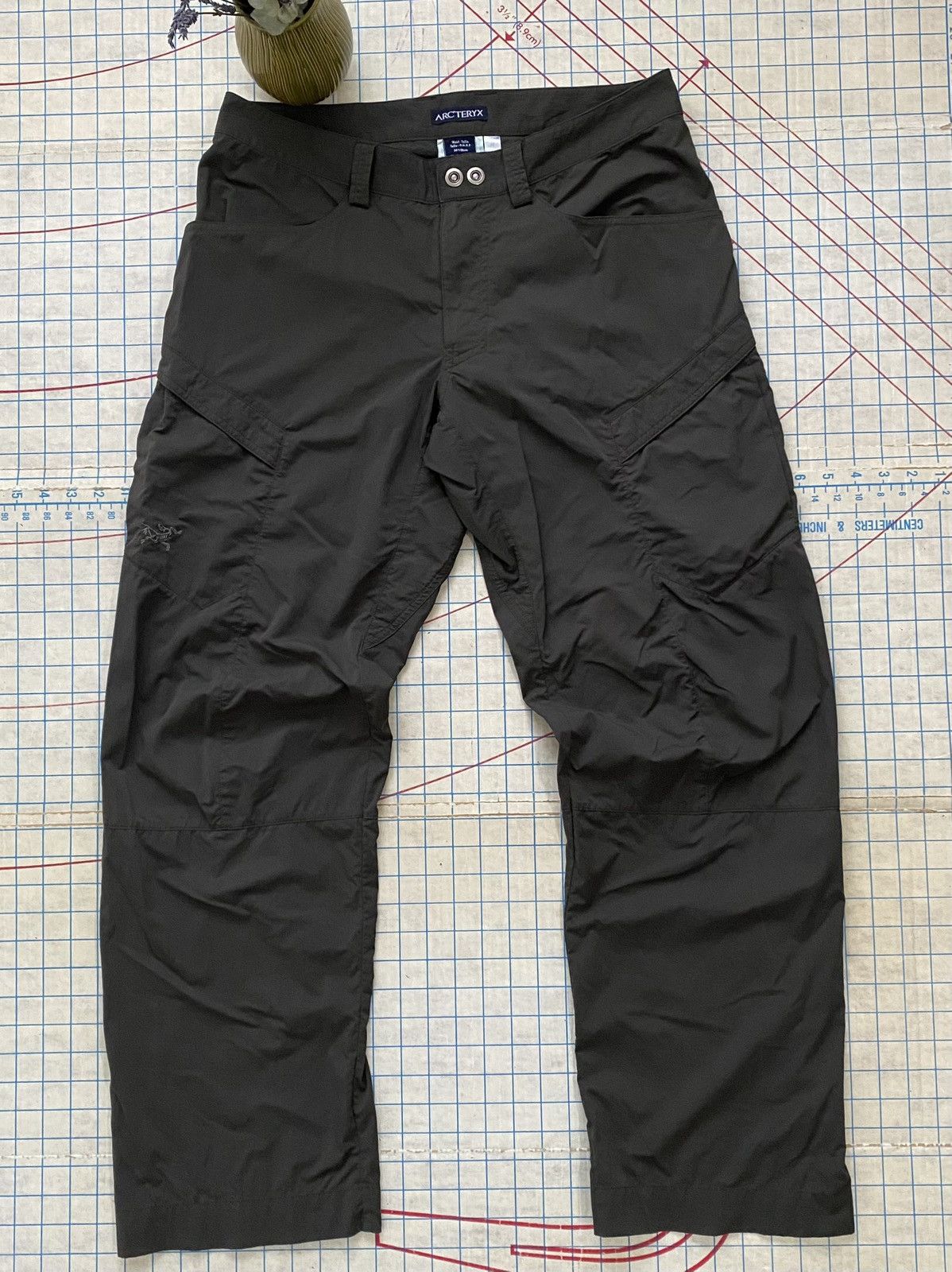 Arc'Teryx Arcteryx Dark Grey Hiking / Trekking Pants Size 34 | Grailed