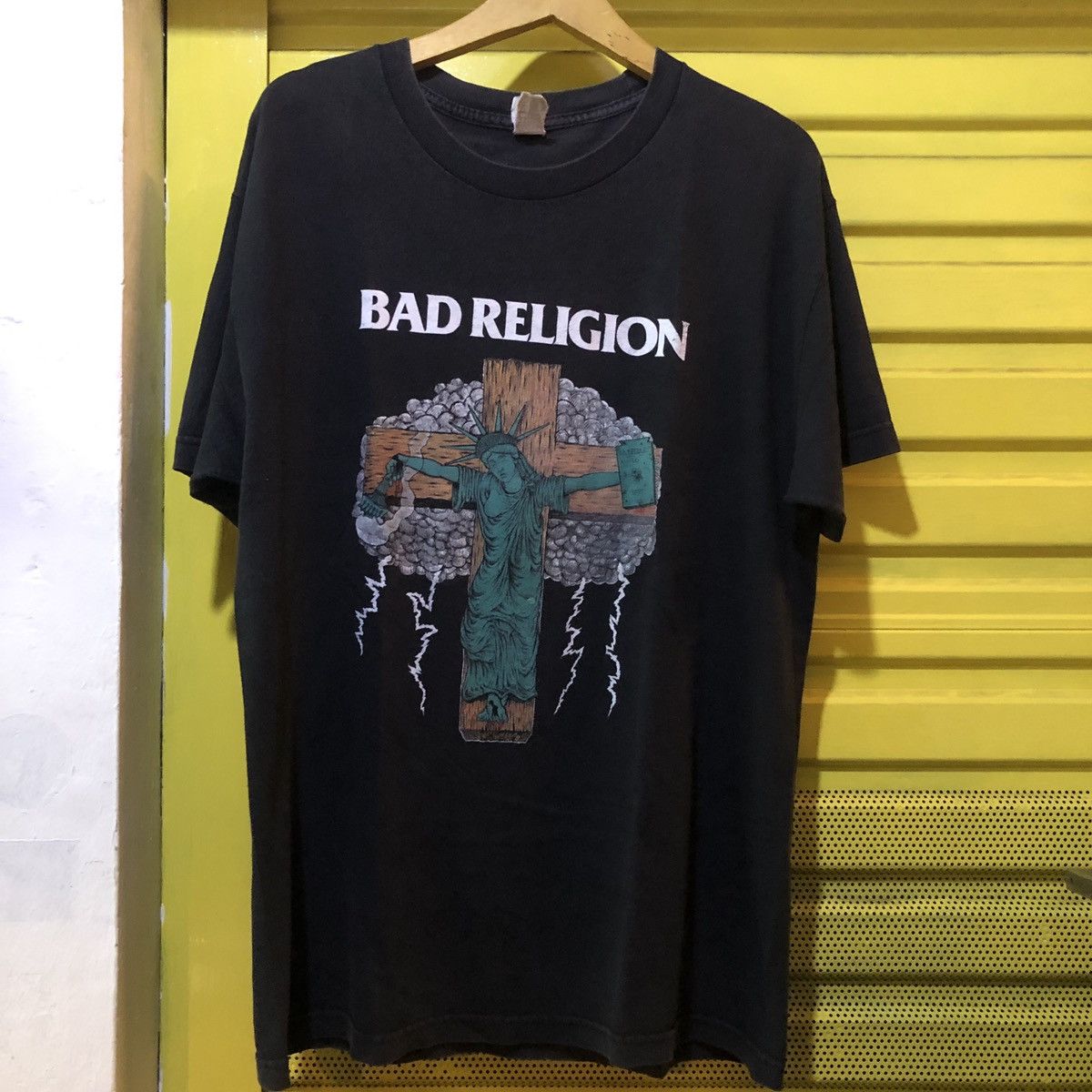 Band Tees Bad religion Tour Tee Size US L / EU 52-54 / 3 - 1 Thumbnail