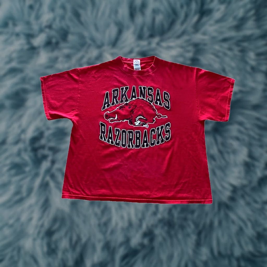 Delta VINTAGE Arkansas Razorbacks T-Shirt Men’s XL Red NCAA Delta USA Cotton Blend Short Sleeve Shirt Mens Red USA 90s/2000s Size US XL / EU 56 / 4 - 1 Thumbnail