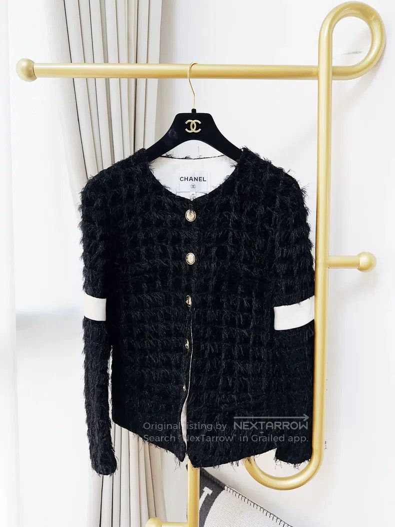 Chanel Chanel Equestrian series black three-dimensional plush lon Size XXS / US 00 / IT 34 - 1 Thumbnail