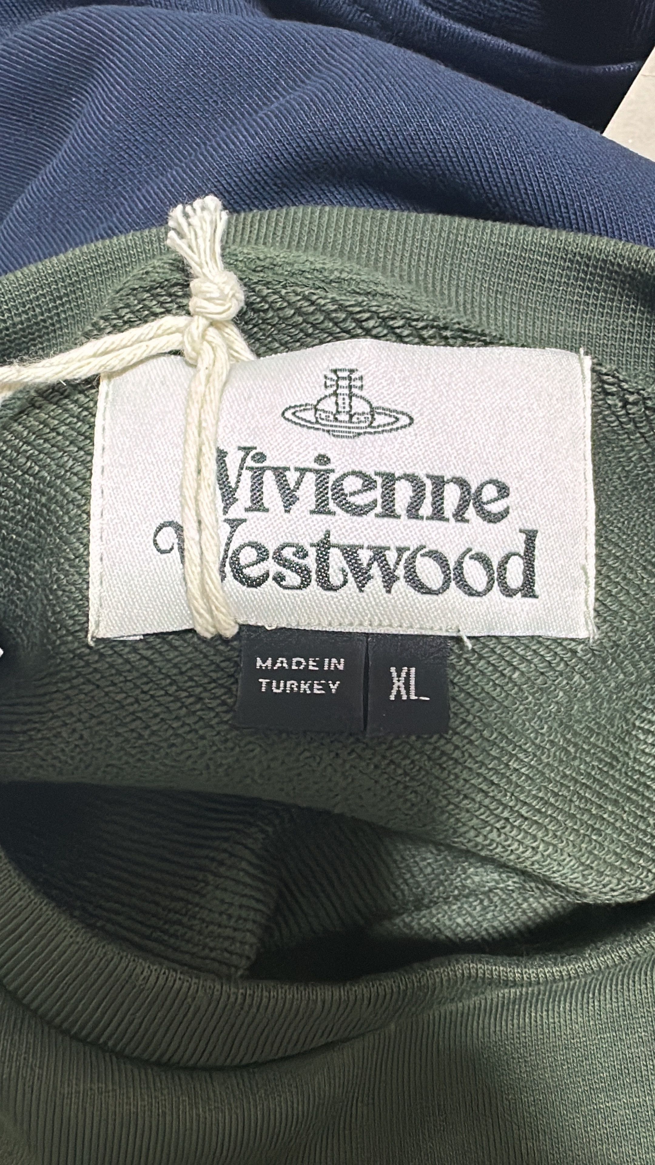 Vintage × Vivienne Westwood Vivienne Westwood Orb Logo Sweatshirt Green Size XLarge Size US XL / EU 56 / 4 - 5 Thumbnail