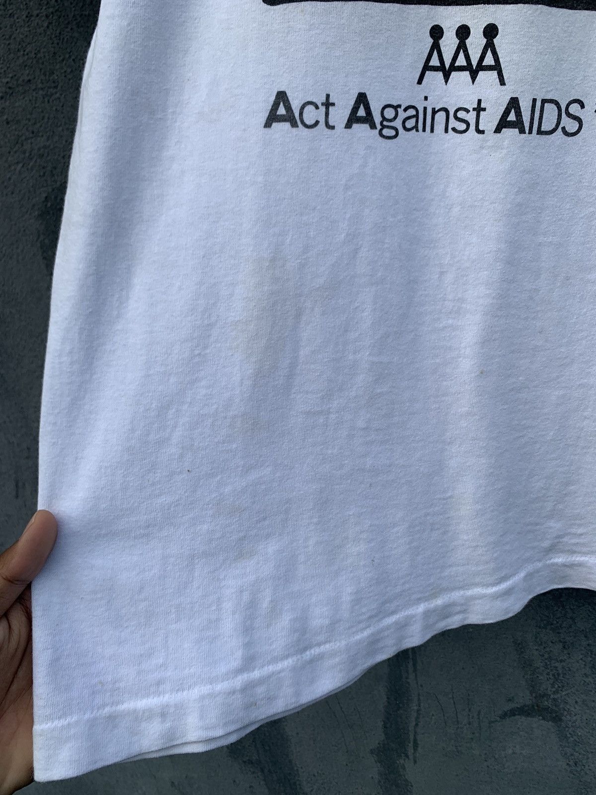 Vintage Vintage 1993 KERITH HARING ACT AGAINST AIDS Tshirt Size US M / EU 48-50 / 2 - 10 Thumbnail