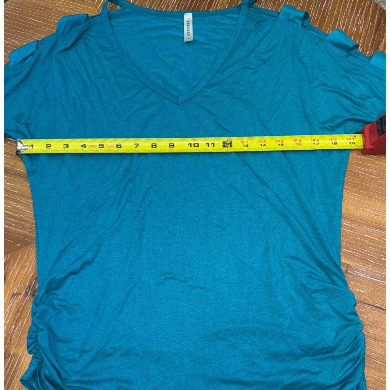 Other Womens Teal Cut-Out Short Sleeve V-Neck Top With Ruched Side Size M / US 6-8 / IT 42-44 - 4 Thumbnail
