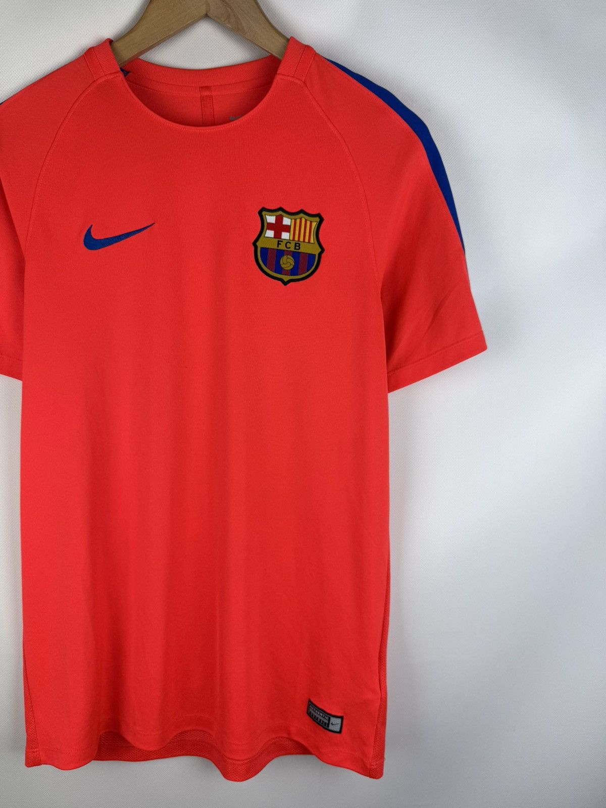Nike Nike FC Barcelona 20016 / 17 Training Soccer Jersey Shirt Size US M / EU 48-50 / 2 - 3 Thumbnail