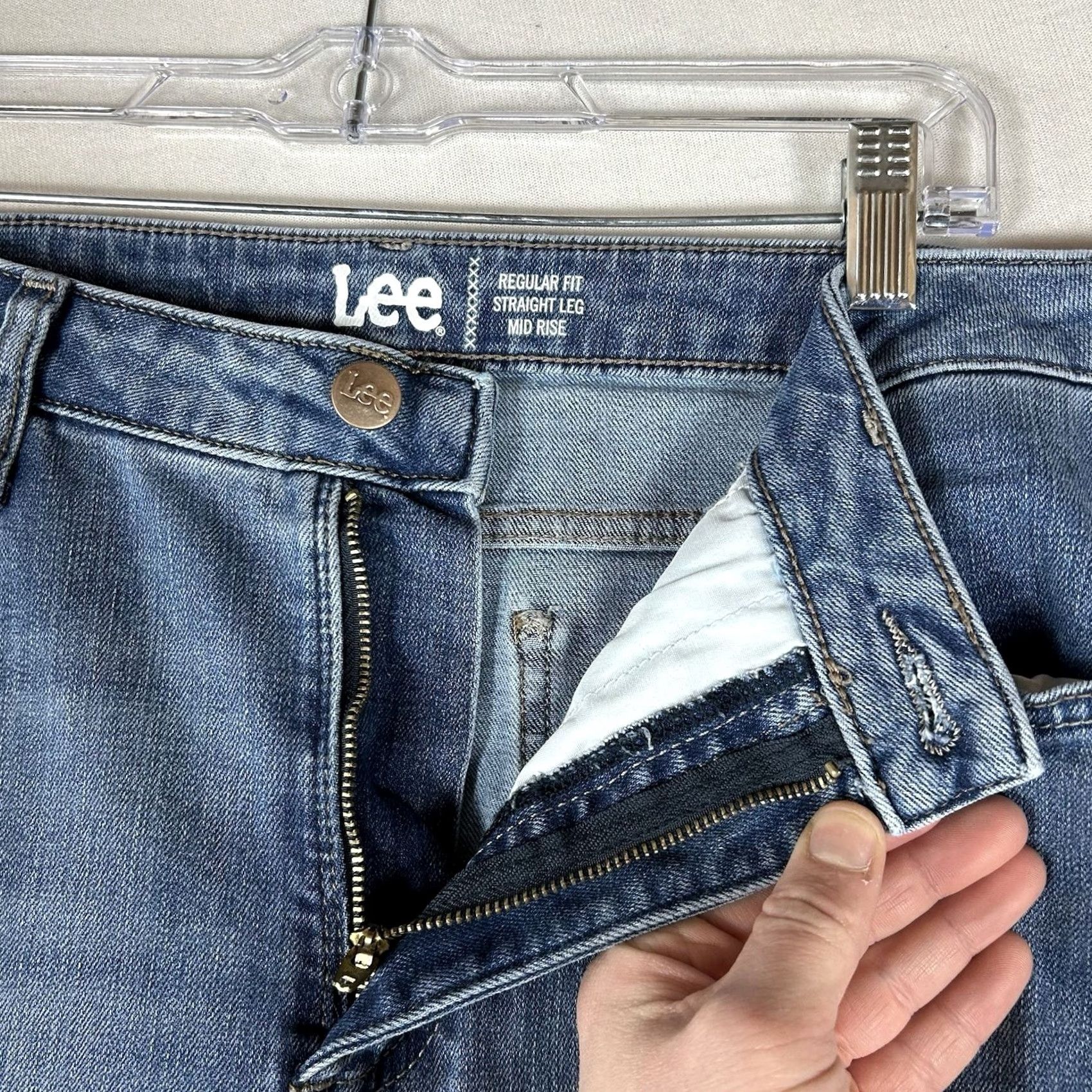 Lee Lee Regular Fit Jeans Womens 16M 5-Pocket Denim Blue Straight Mid Rise 31in Inseam Size 38" / US 16 / IT 52 - 4 Thumbnail