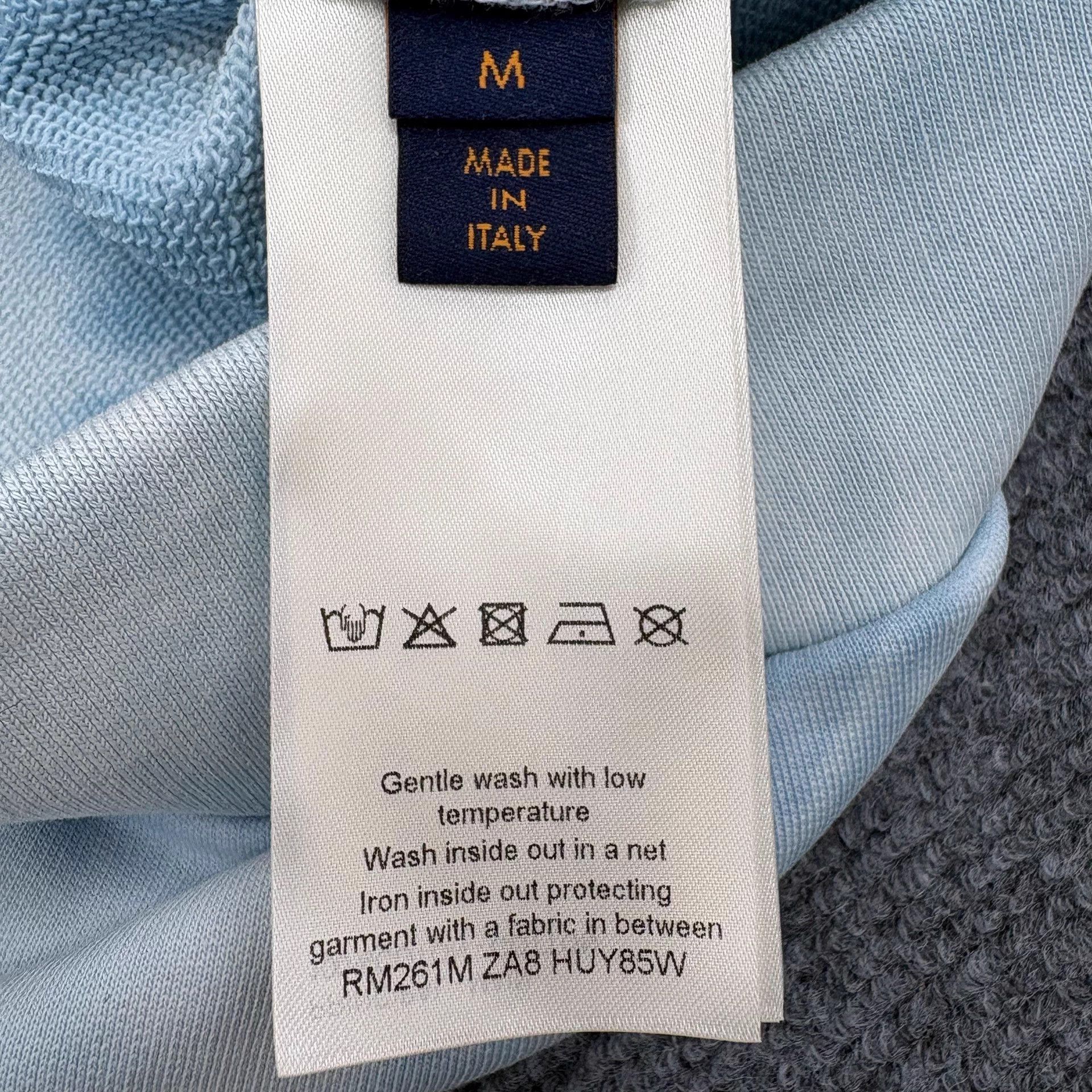 Louis Vuitton LV 26SS sky blue gradient crewneck M NWT IT Size US M / EU 48-50 / 2 - 8 Thumbnail