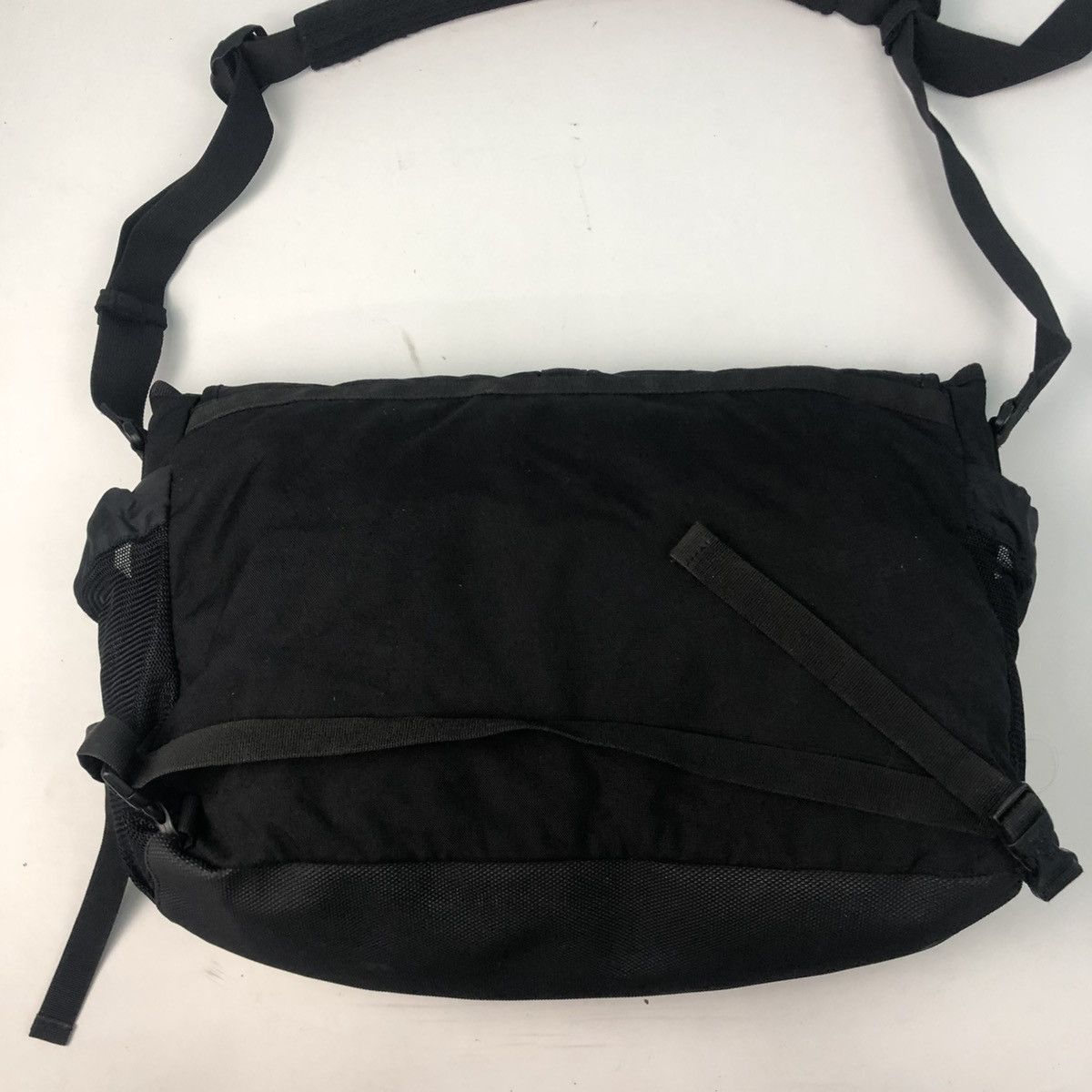 RLX Ralph Lauren ‼️YES‼️ RLX POLO SPORT VINTAGE MESSENGER BAG Size ONE SIZE - 4 Thumbnail