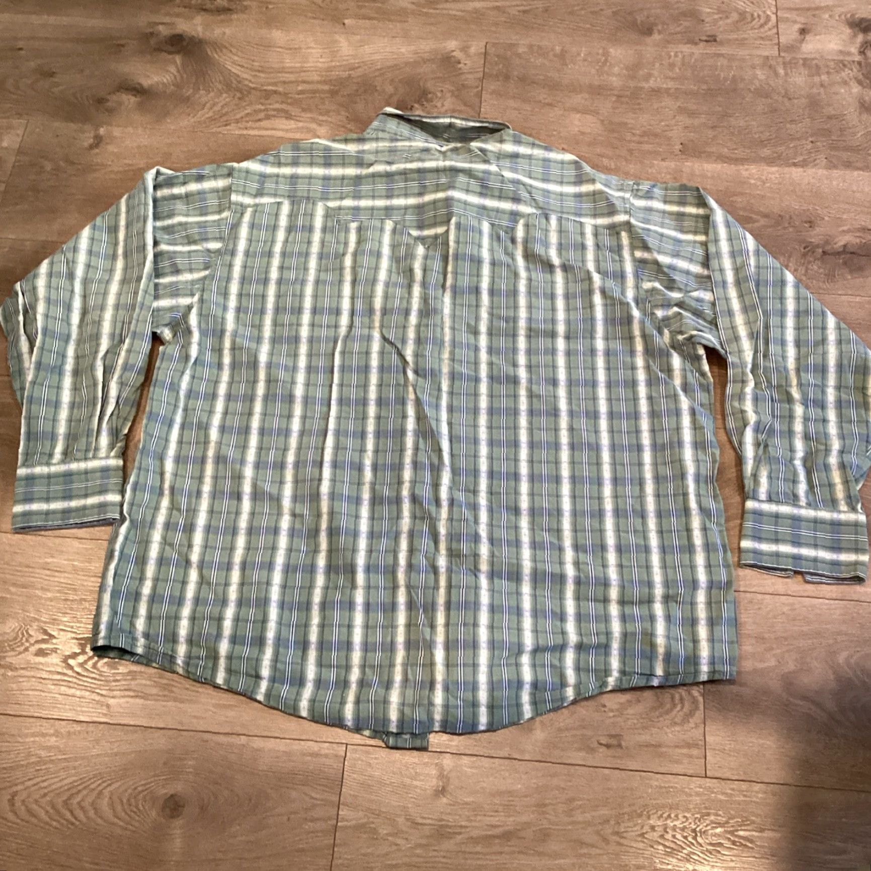 Wrangler VINTAGE Wrangler Western Shirt Men L Green Plaid Pearl Snap Rockabilly 70s 80s Westernwear Size US L / EU 52-54 / 3 - 6 Thumbnail