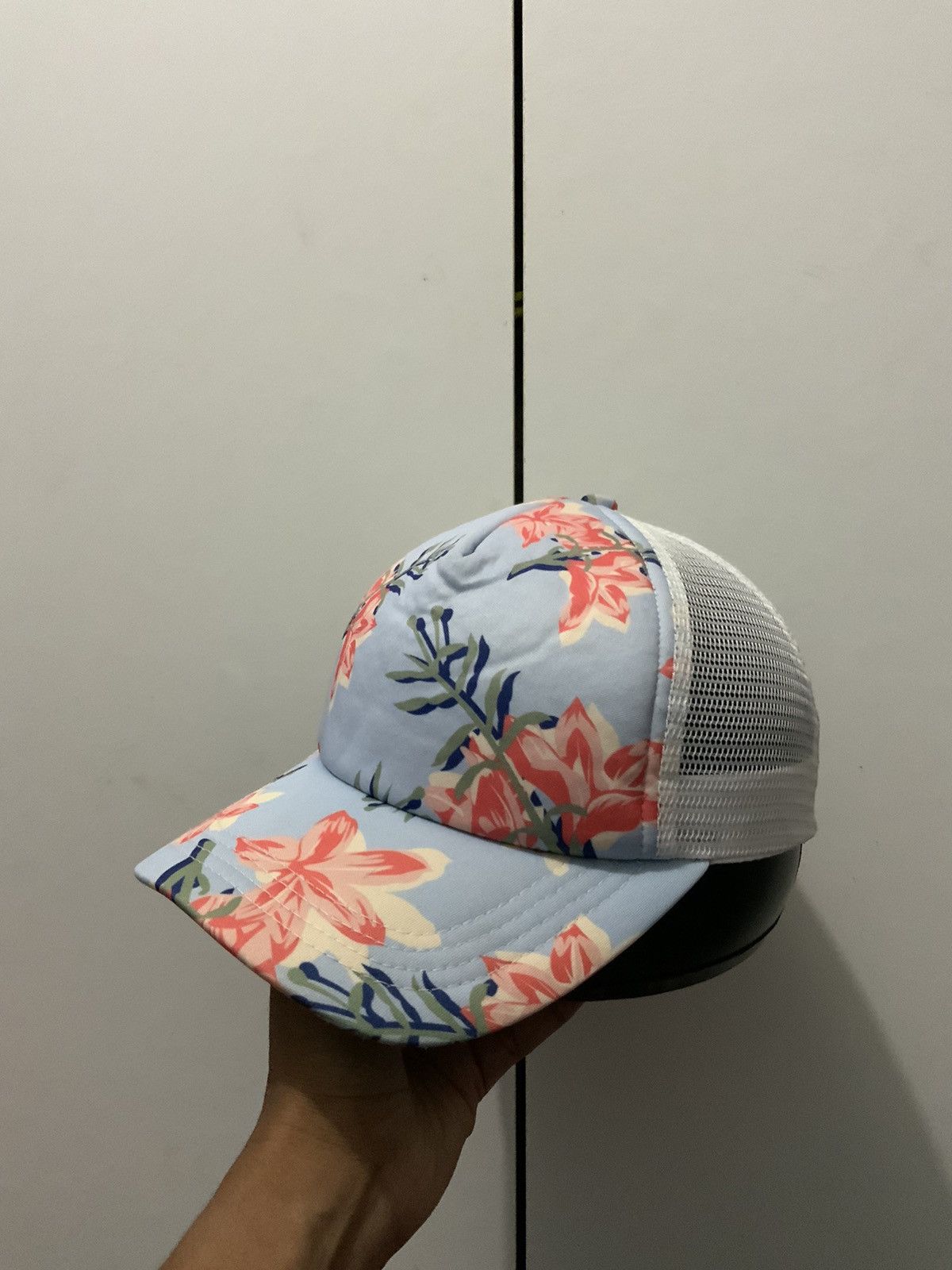 Hat Club Flower Art Trucker Hat Size ONE SIZE - 1 Thumbnail