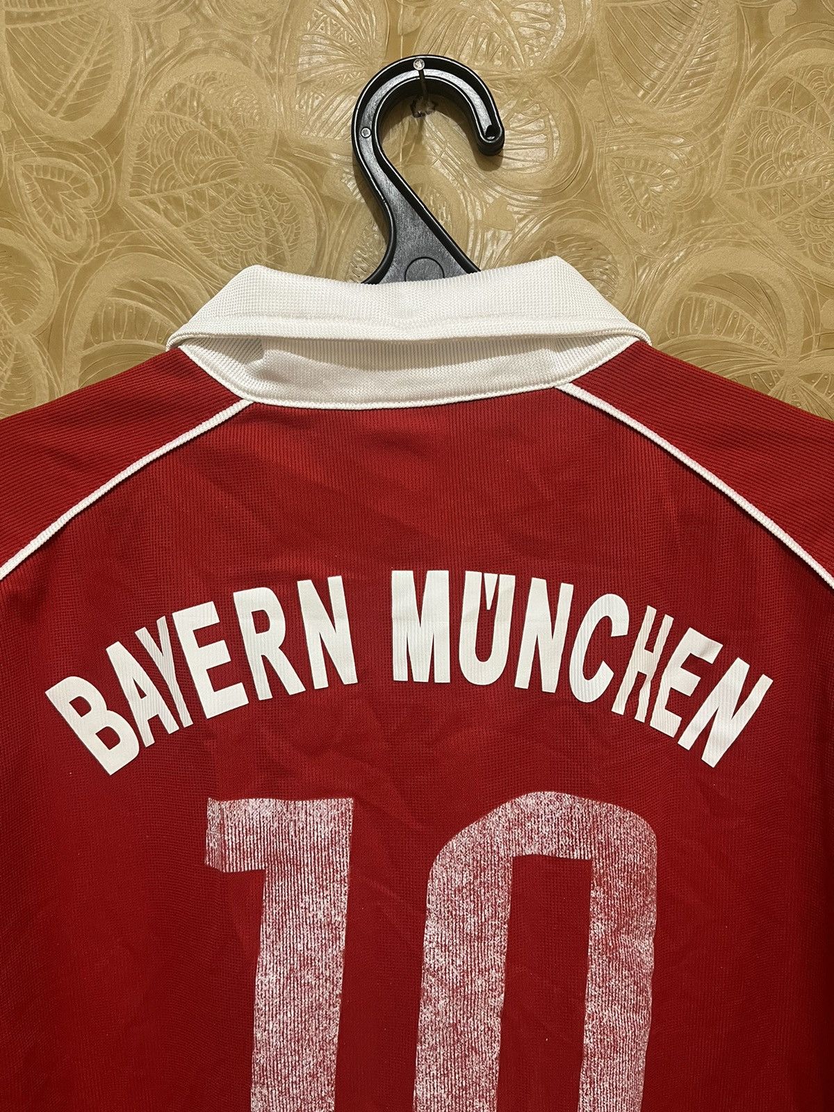 Vintage Bayern Munchen #10 Makaay 2005/2006 soccer jersey Size US XL / EU 56 / 4 - 13 Thumbnail