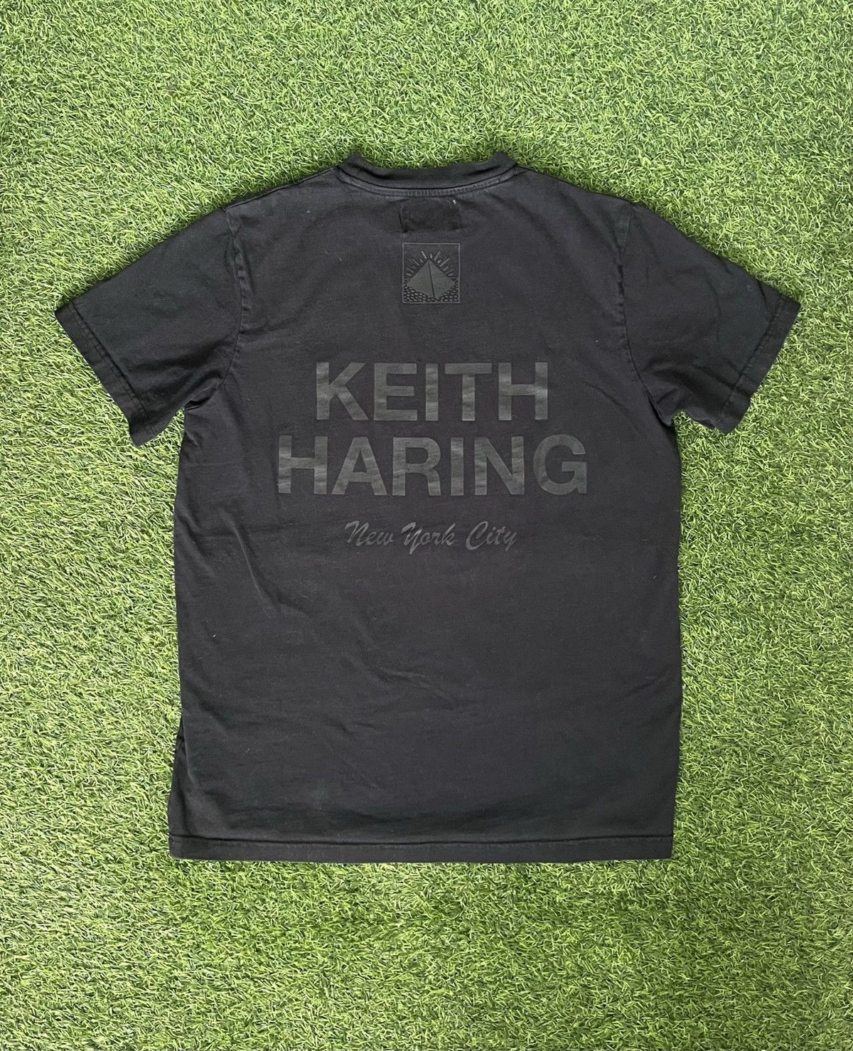 Keith Haring × Vintage KEITH HARING x SHOE PALACE NY TSHIRT Size US S / EU 44-46 / 1 - 2 Thumbnail