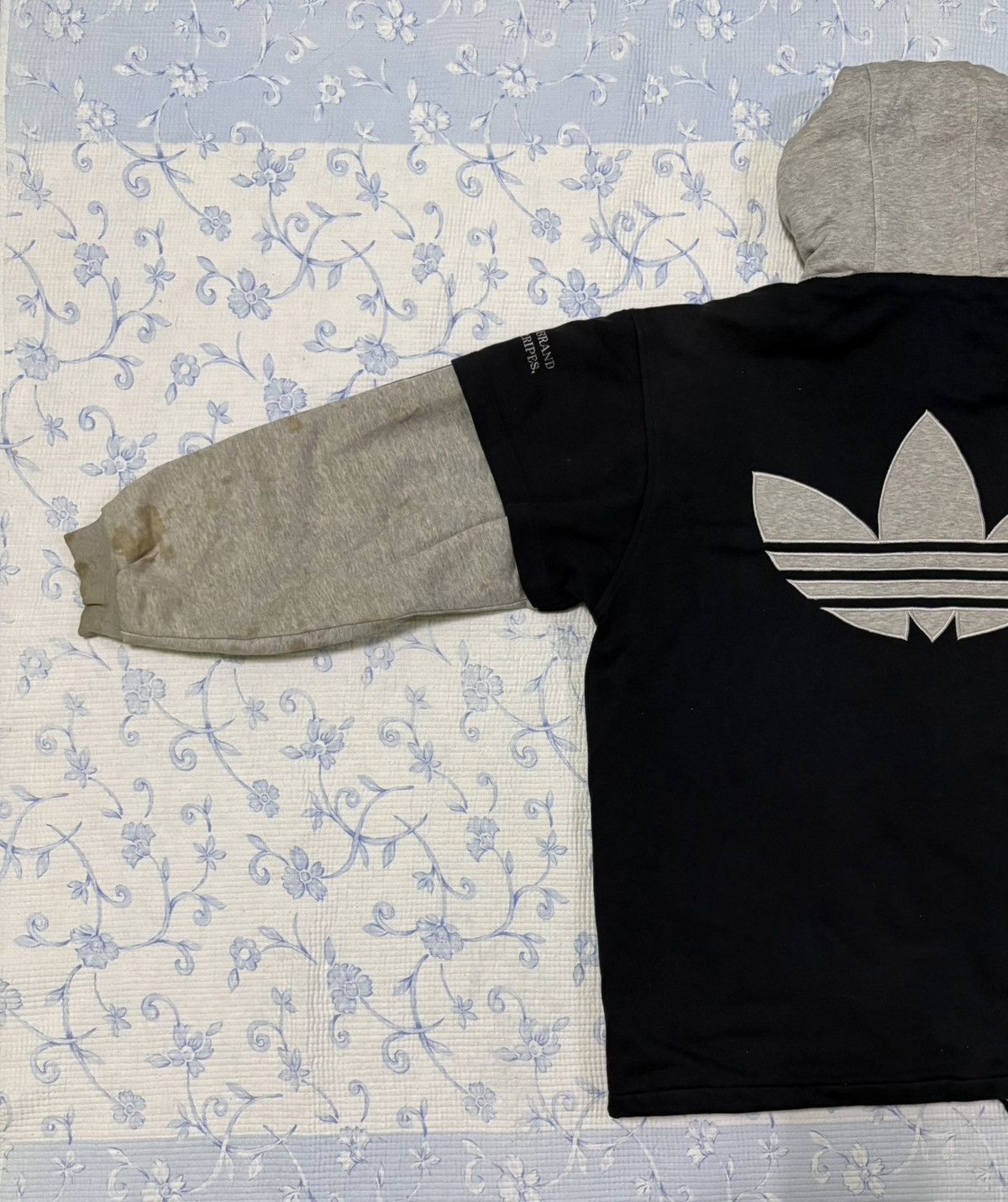 Adidas Adidas Hoodies Big Logo Vintage Size US M / EU 48-50 / 2 - 8 Thumbnail