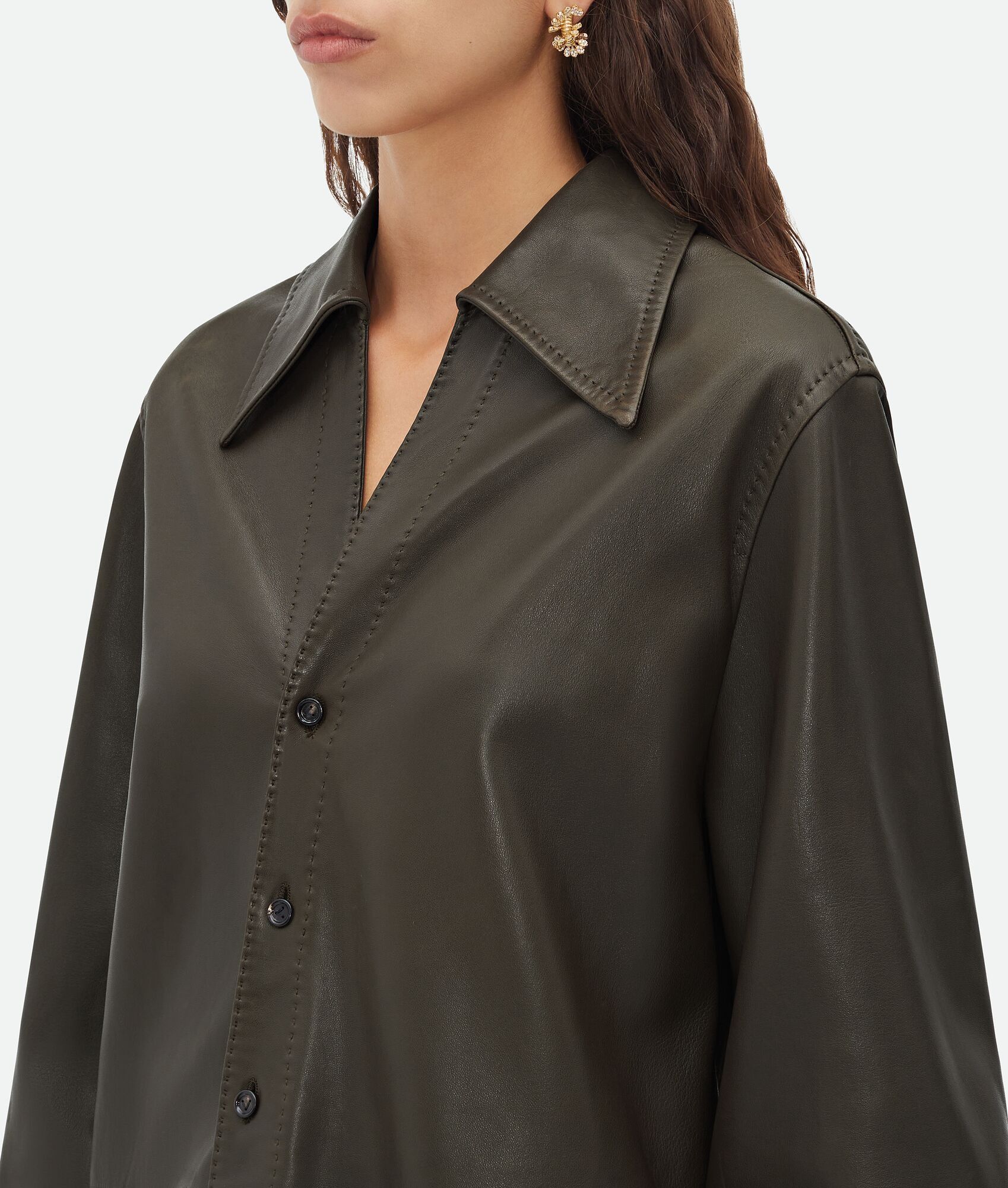 Bottega Veneta o1bcso1str0225 Leather Shirt in Olive Green Size XS / US 0-2 / IT 36-38 - 4 Thumbnail