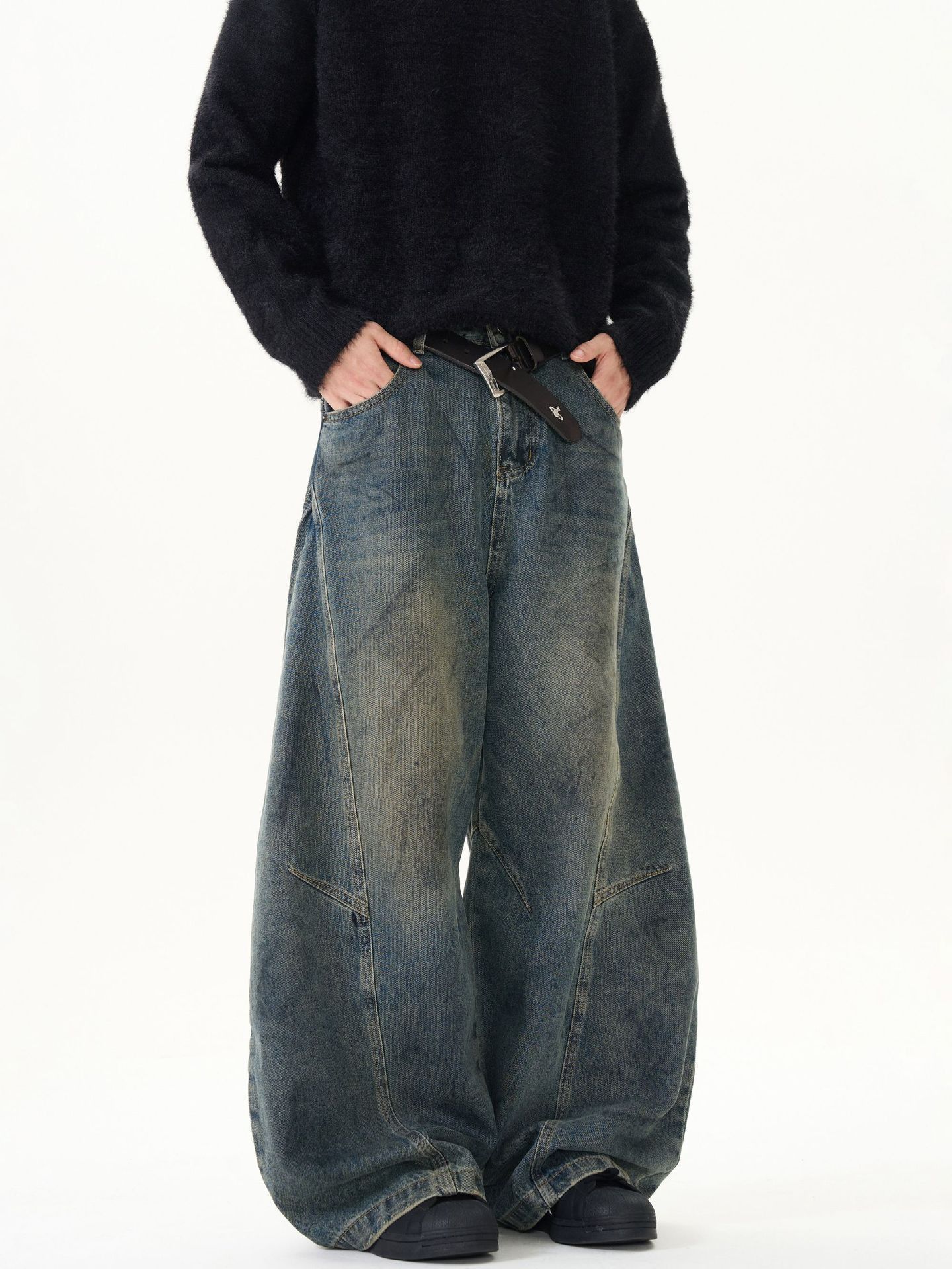 Vintage Men's American Retro Distressed Gradient Curved-Leg Jeans Size US 32 / EU 48 - 3 Thumbnail