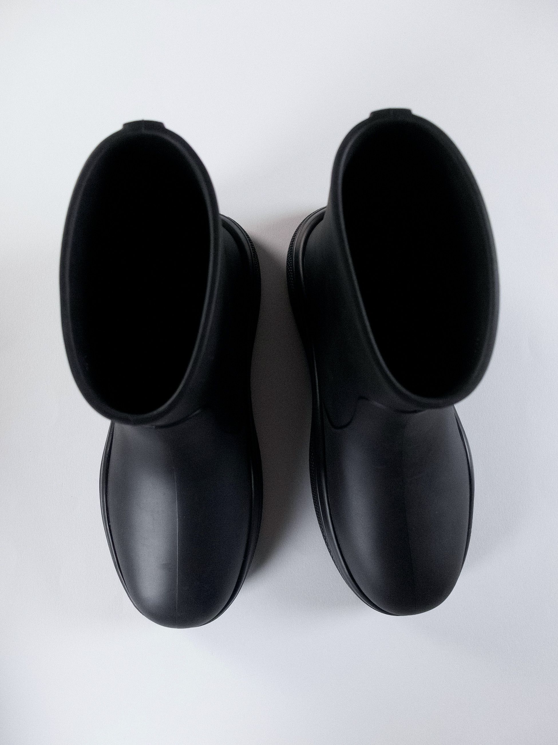 Prada PRADA Mellow black triangle logo rubber rain boots 8 41 Size US 8 / EU 41 - 3 Thumbnail