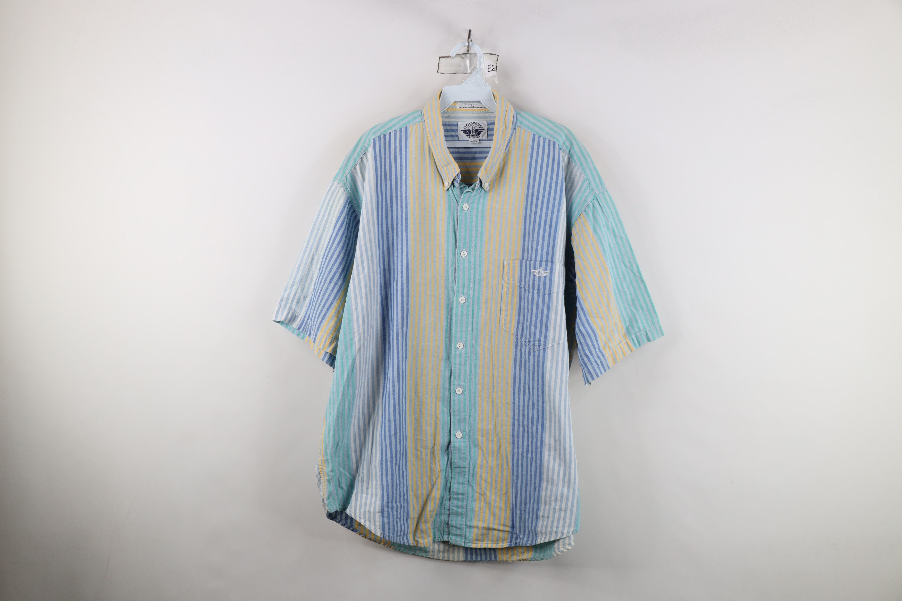 Vintage Vintage 90s Streetwear Short Sleeve Button Down Shirt Size US XL / EU 56 / 4 - 1 Thumbnail