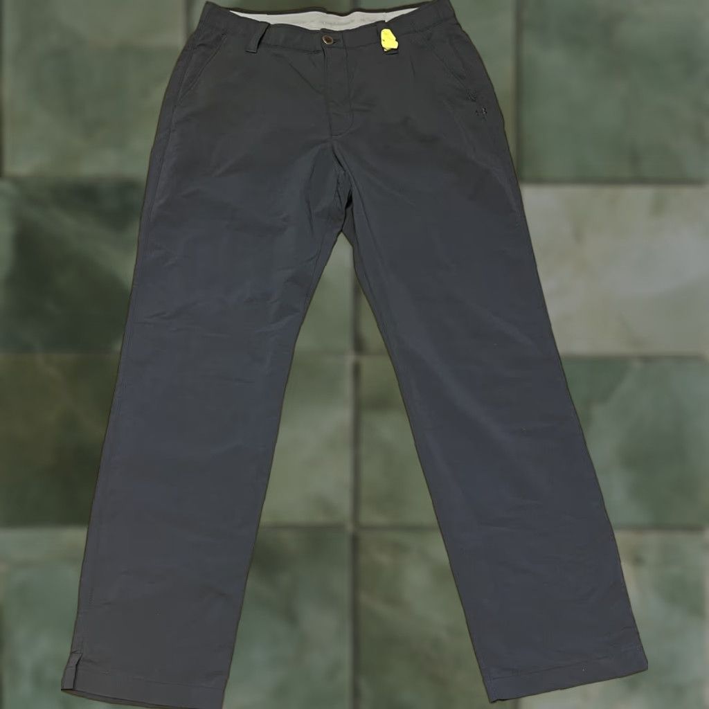 Under Armour Under Armour Pants Men 34 x 32 Gray Flat Front Golf Chino Loose Straight Pockets Comfort Stretch Size US 34 / EU 50 - 1 Thumbnail