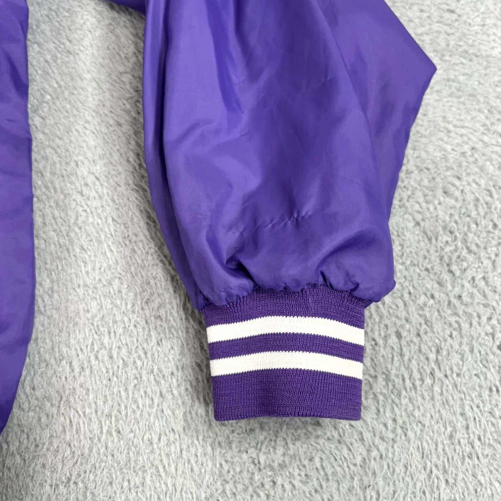 Vintage VINTAGE Northwestern Wildcats Purple Varsity Jacket Large Nylon Snap Mens 80s Size US L / EU 52-54 / 3 - 6 Thumbnail