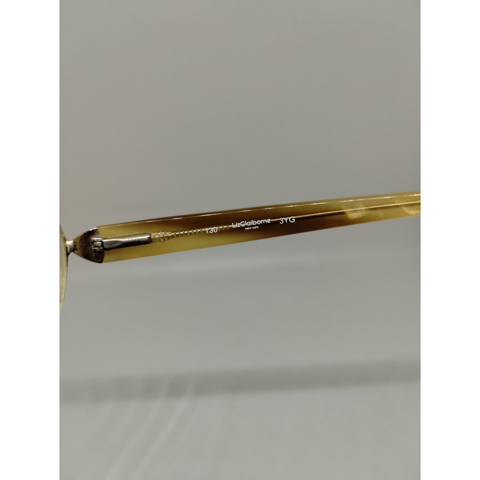 Liz Claiborne Liz Claiborne Eyeglass Frames L307 3YG Gold Yellow 51-19-130 Size ONE SIZE - 8 Thumbnail
