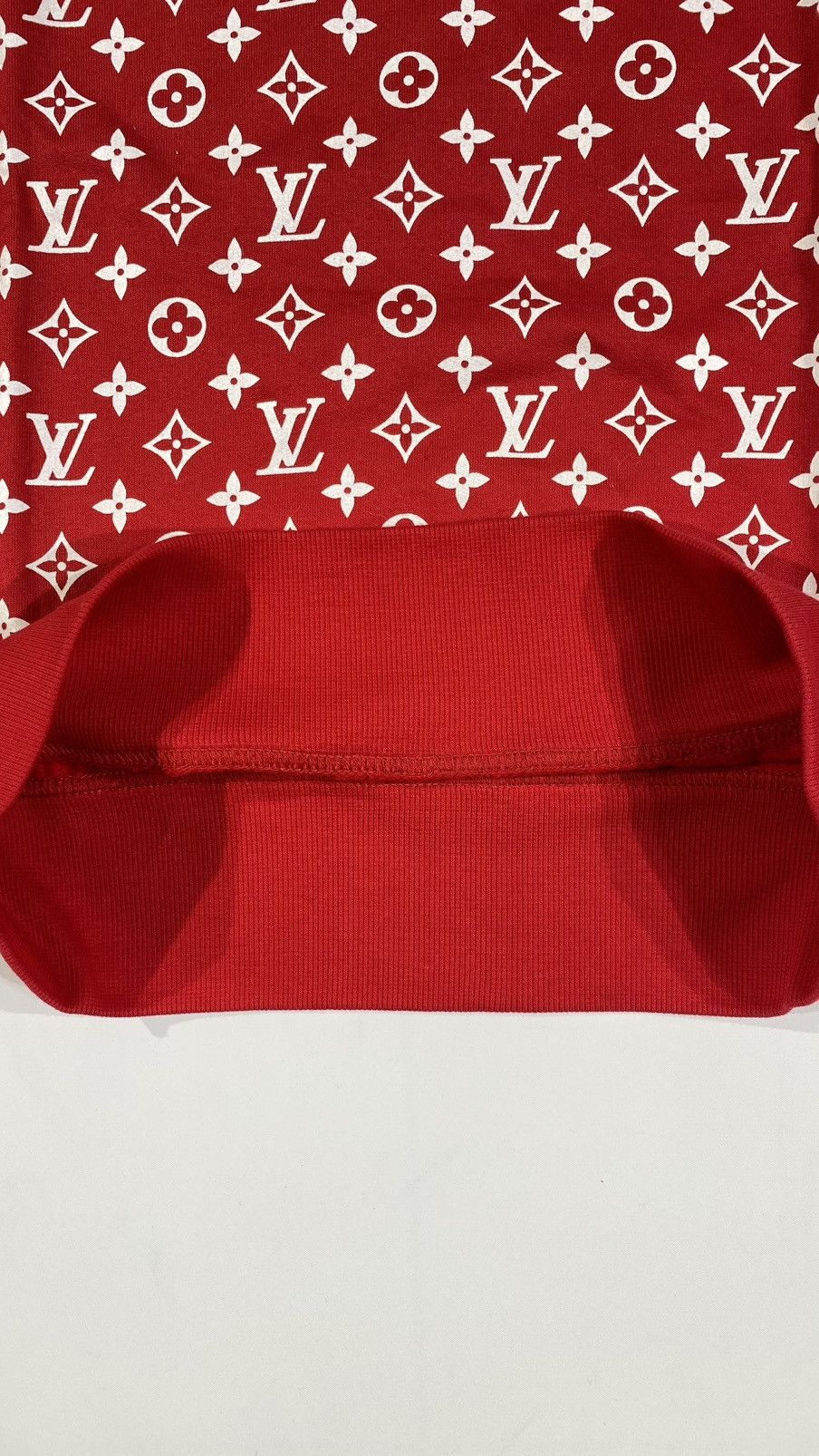 Louis Vuitton × Supreme LOUIS VUITTON X SUPREME XXS Box Logo Hoodie Size US XXS / EU 40 - 13 Thumbnail