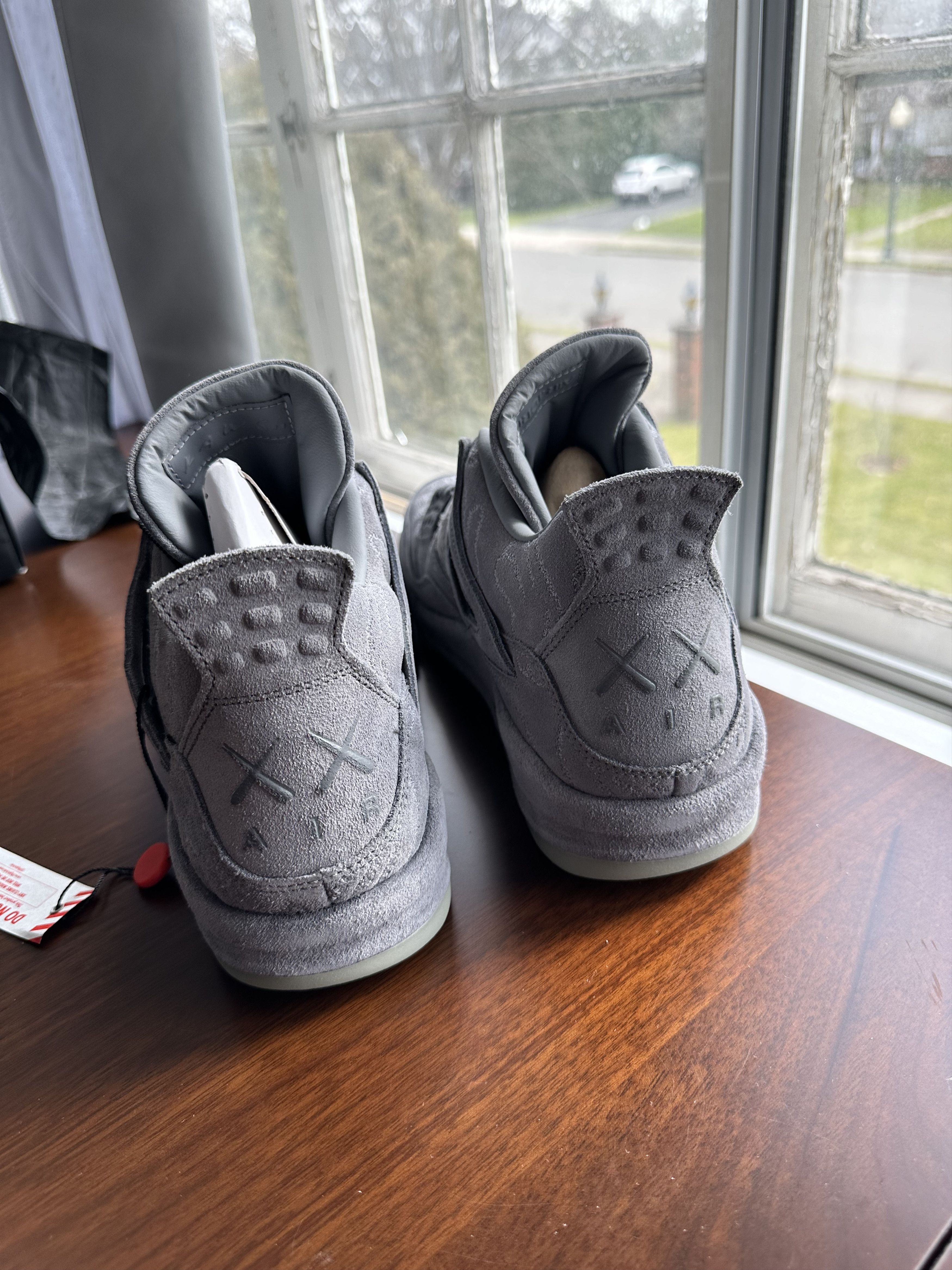 Jordan Brand JORDAN 4 RETRO KAWS Size US 11 / EU 44 - 7 Thumbnail