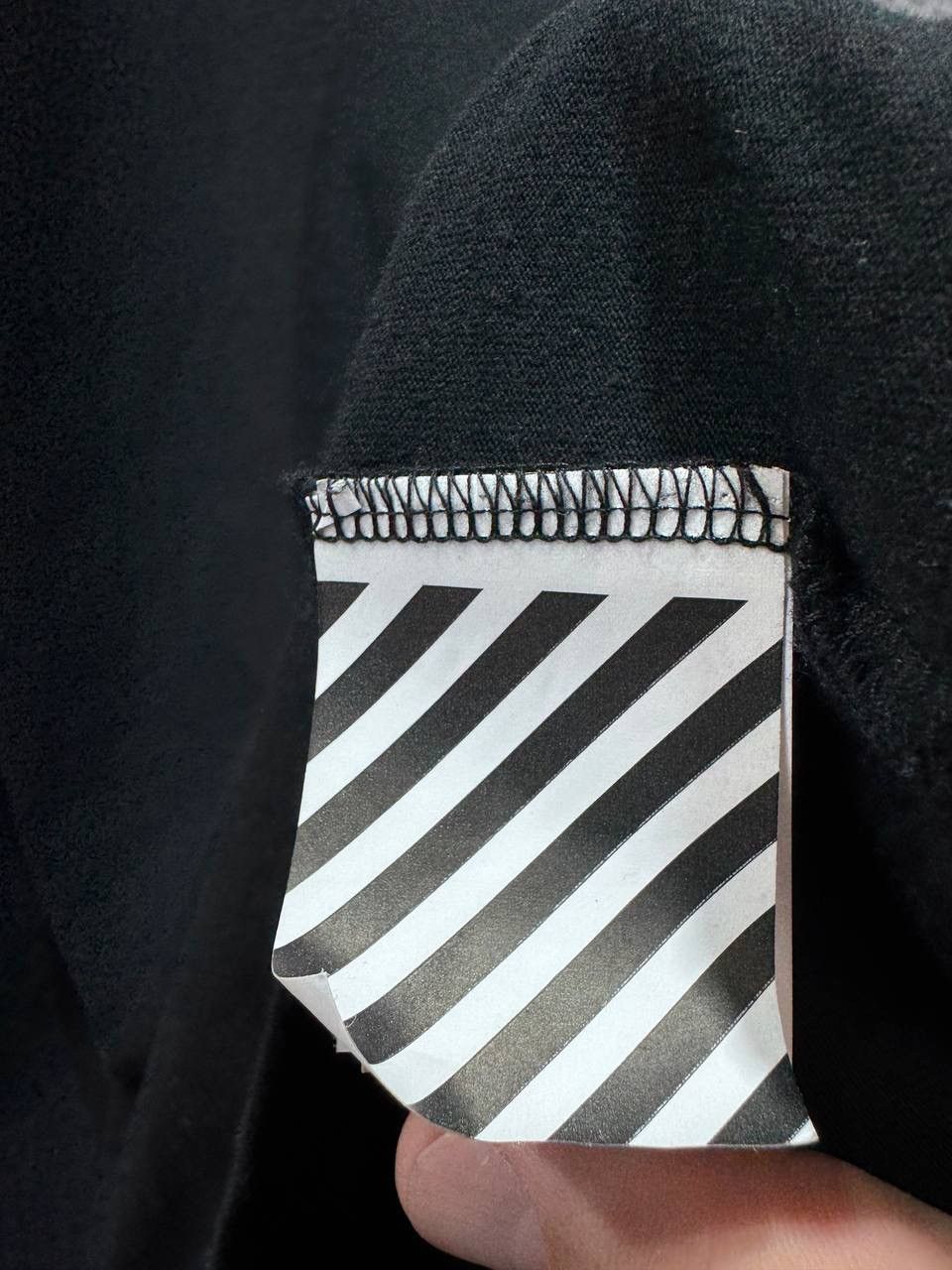 Off-White Off White SS20 Caravaggio Arrow Tee Size US L / EU 52-54 / 3 - 9 Thumbnail