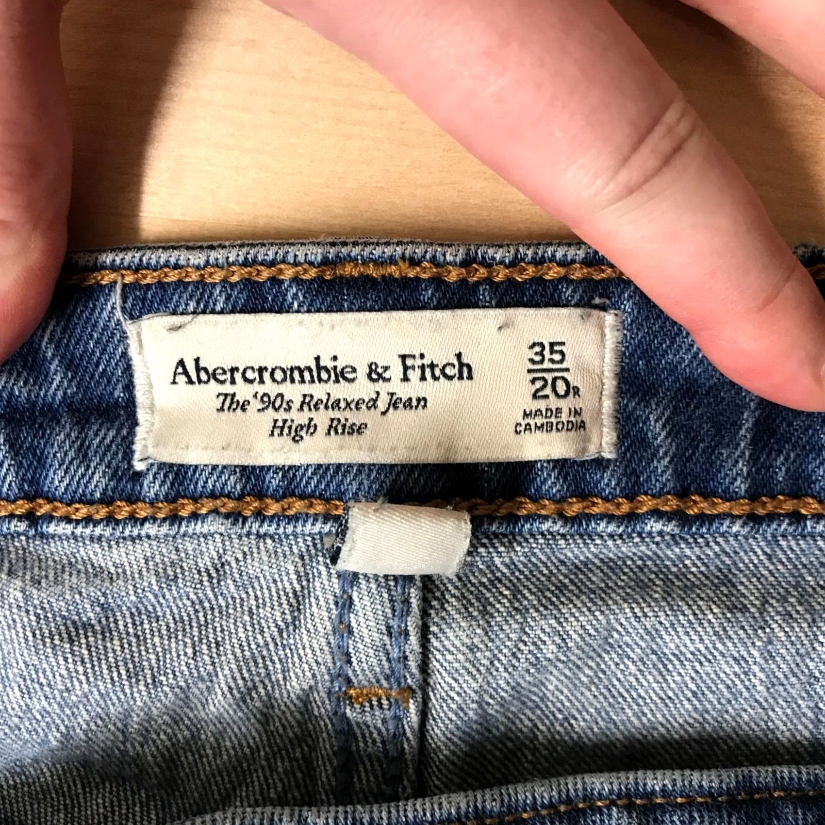 Abercrombie & Fitch VINTAGE Abercrombie & Fitch Curve Love The ’90s Relaxed Jean High Rise 20W Medium Wash Womens Jeans Distressed 5-Pocket Size 42" / US 20 - 7 Thumbnail