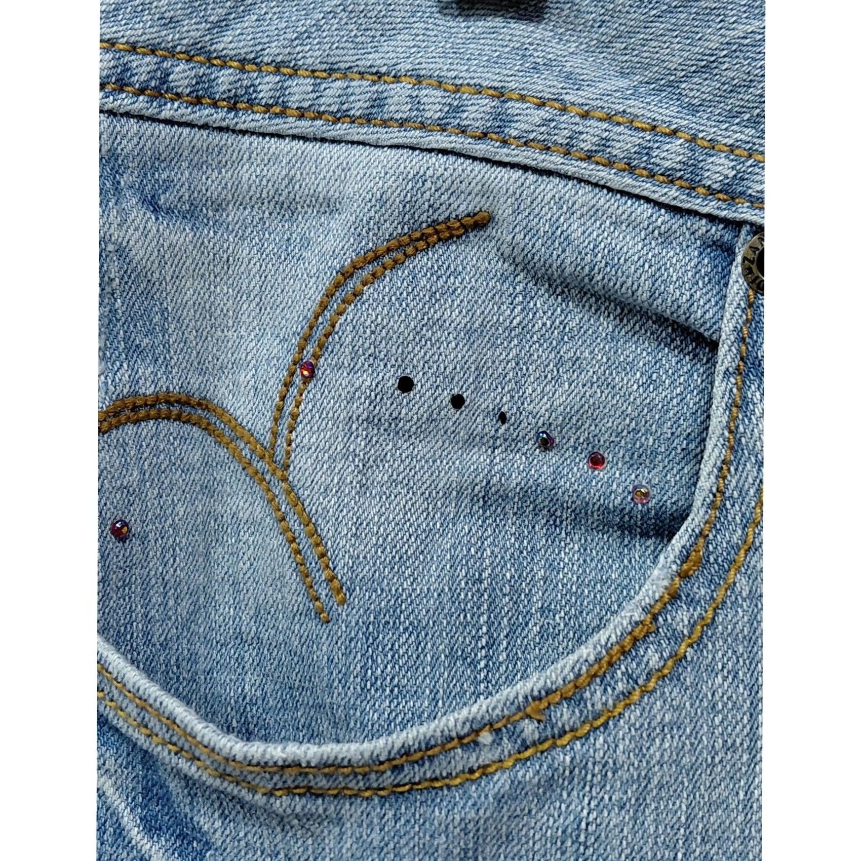 Vintage Zana Di Jeans Light Wash Embroidered 5-Pocket Denim Women Size 16 Regular Stitch Jeans Size 38" / US 16 / IT 52 - 5 Thumbnail