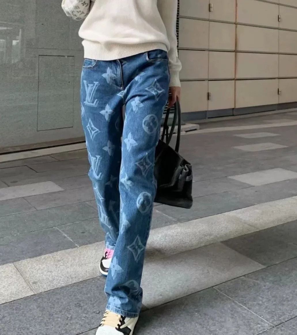 Louis Vuitton Louis Vuitton Monogram Straight Washed Jeans Size 34" / US 12 / IT 48 - 1 Thumbnail