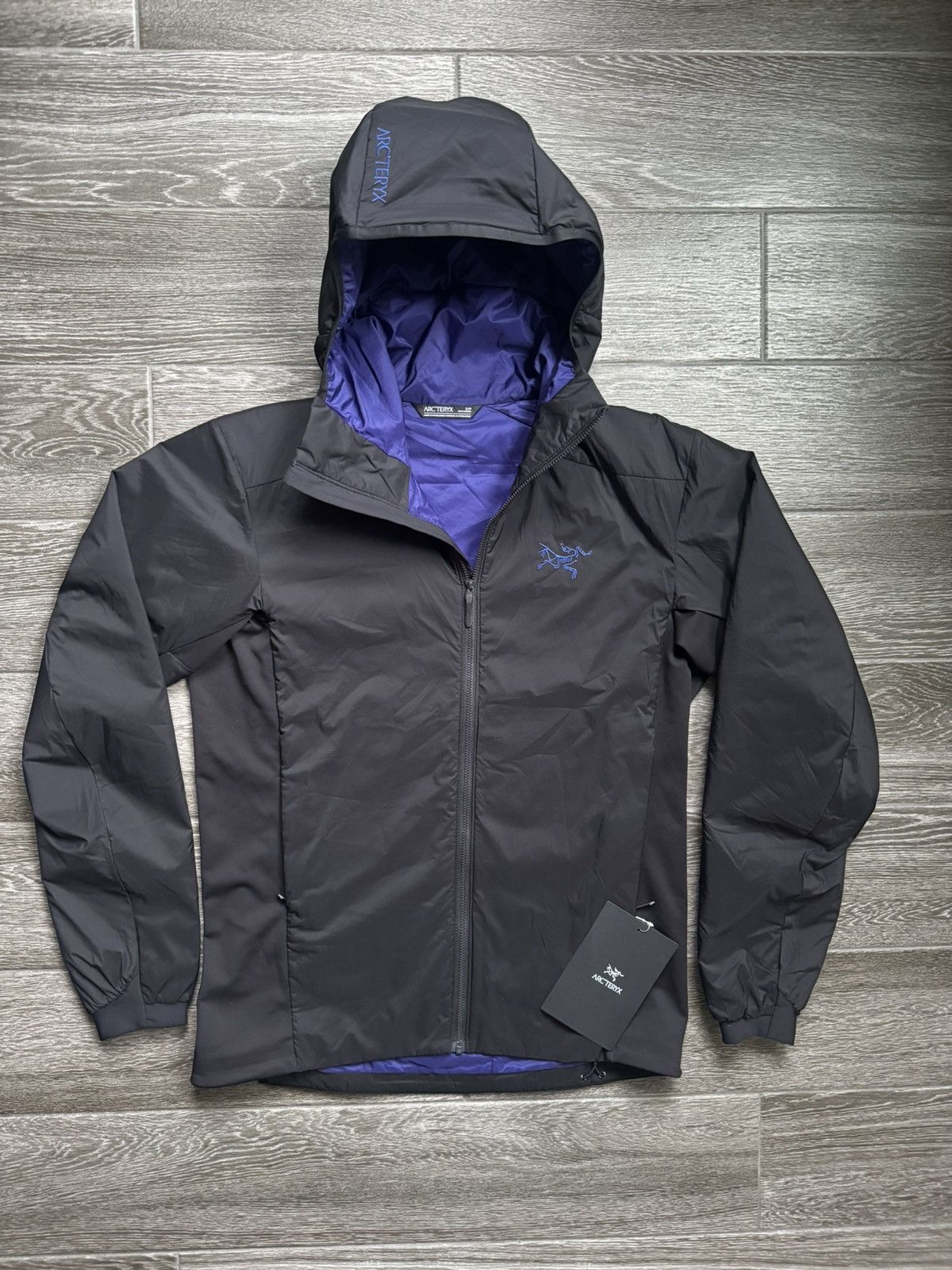 Arc'teryx Arc’teryx Atom Hoody – Black/Soul/Electra Size Small Size US S / EU 44-46 / 1 - 14 Thumbnail