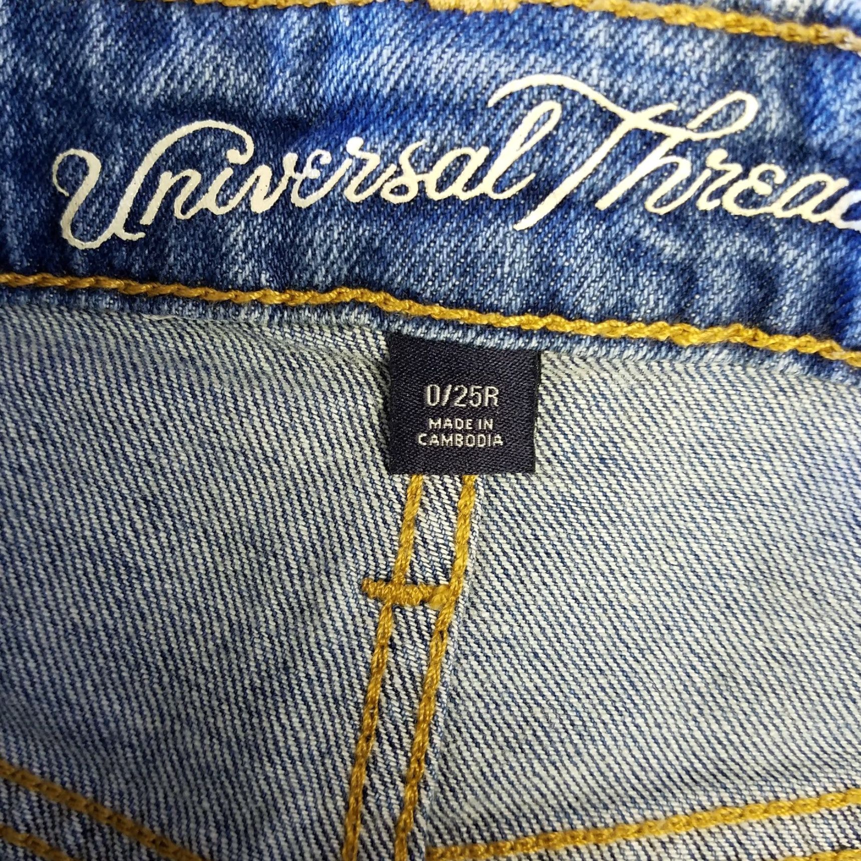 Vintage Universal Threads Womens Denim Shorts Sz 0 Blue High Rise Shortie Shorts Size 25" / US 0 / IT 36 - 4 Thumbnail